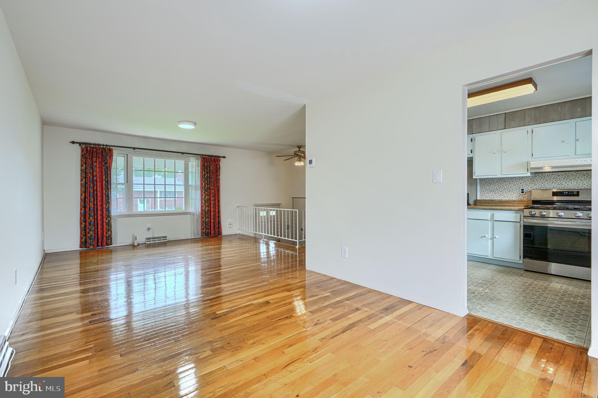 CHATSWORTH GROVE - Residential