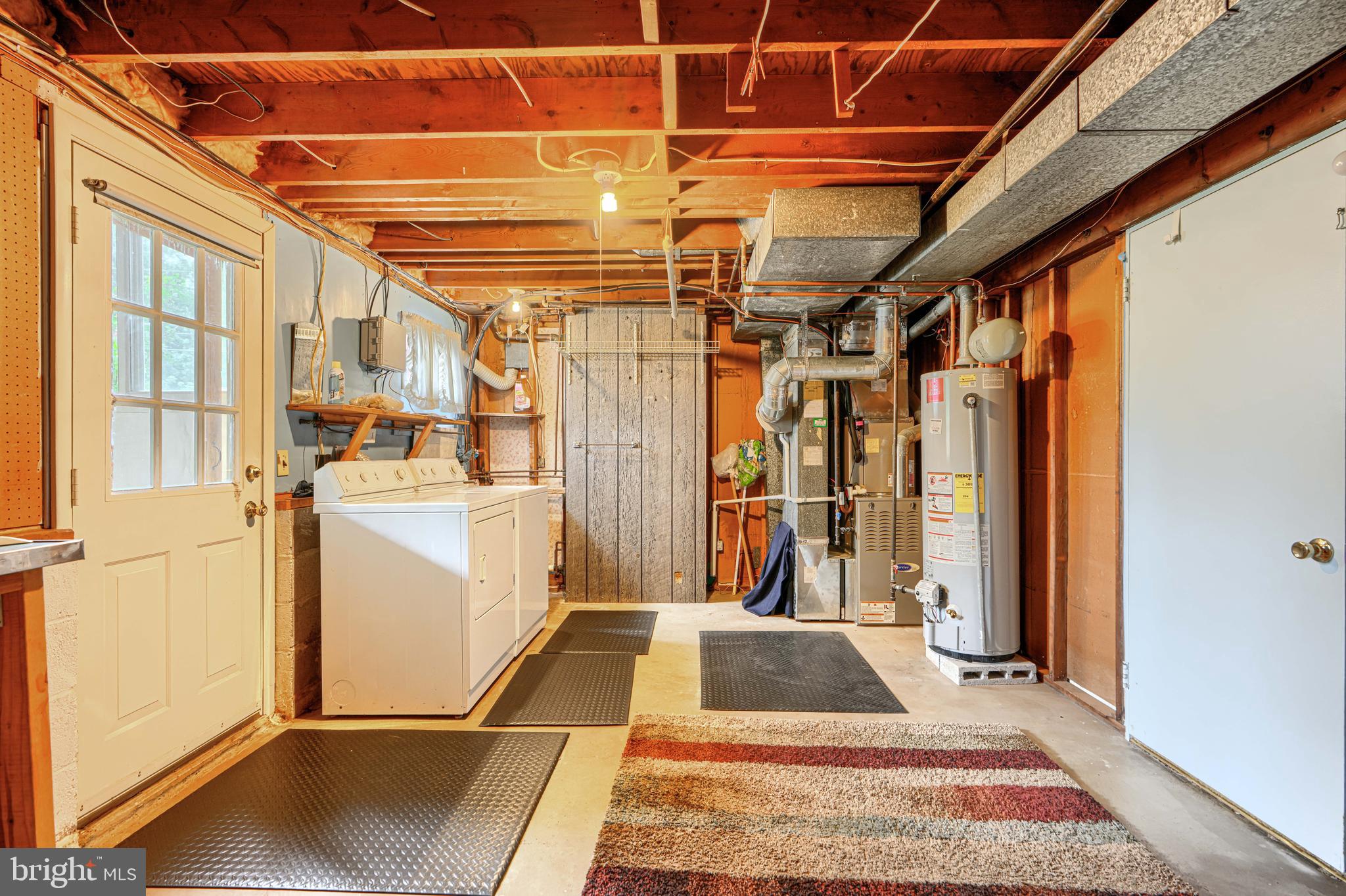 CHATSWORTH GROVE - Residential