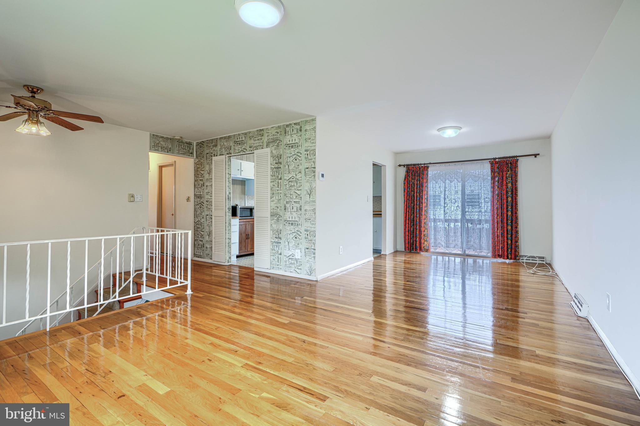 CHATSWORTH GROVE - Residential
