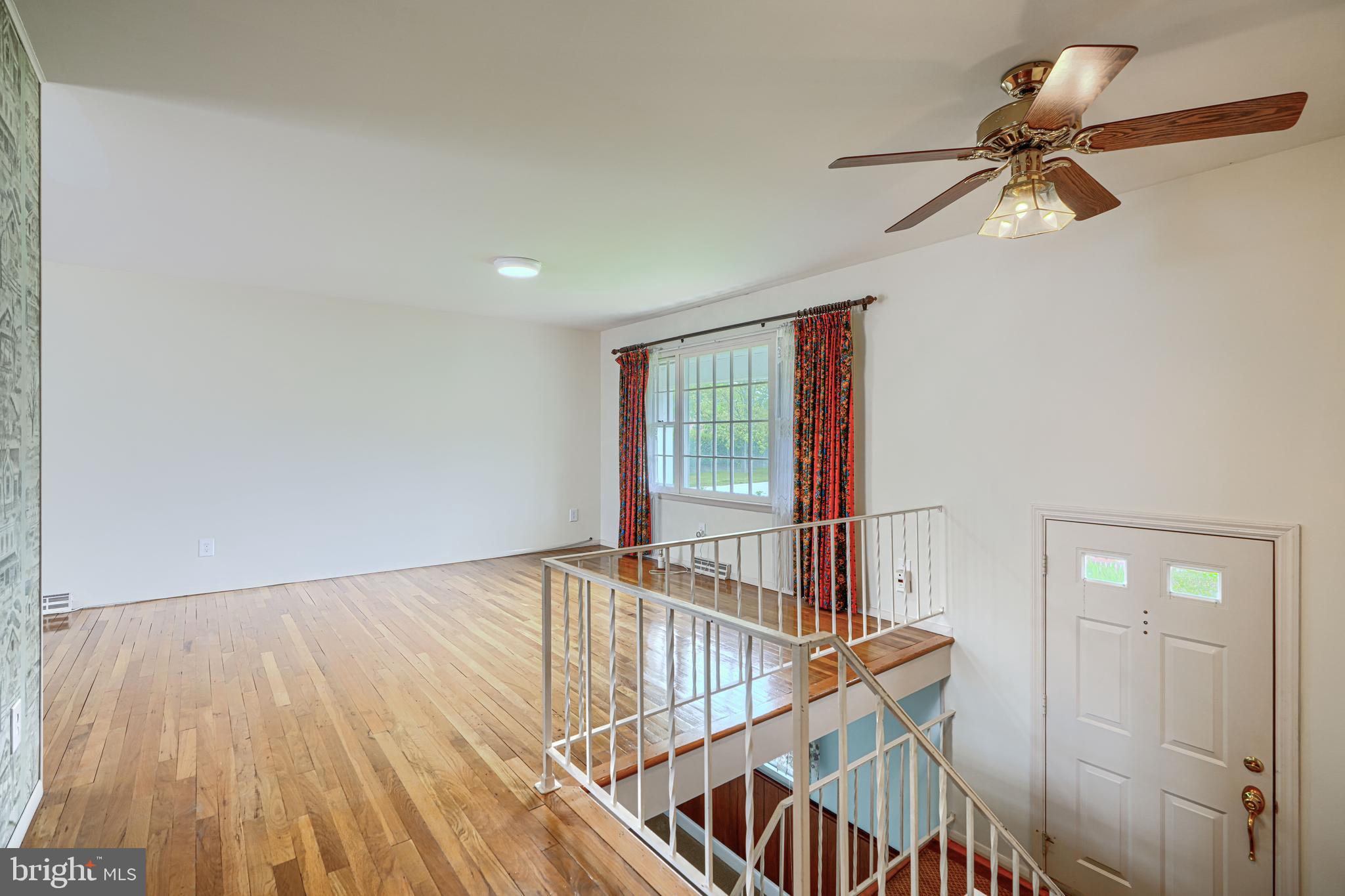 CHATSWORTH GROVE - Residential