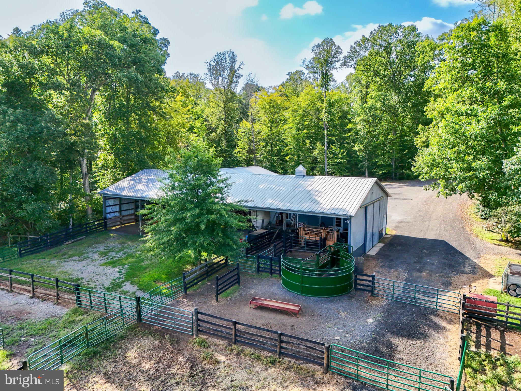 CASTLE WELSH FARMS - Residential