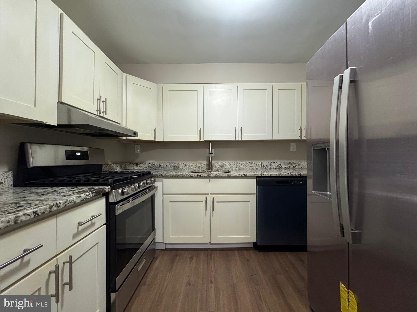 RENOVATED  2BR/2BA CONDO IN SUITLAND. DOWN THE ROAD FROM DC., NEW                                                  WOOD FLOORING, FRESH  PAINT,   NEW APPLIANCES,  BEAUTIFUL GRANITE COUNTER TOPS, BATHROOMS AND KITCHEN UPDATED ON 01/2018. GROUND FLOOR UNIT WITH PATIO.