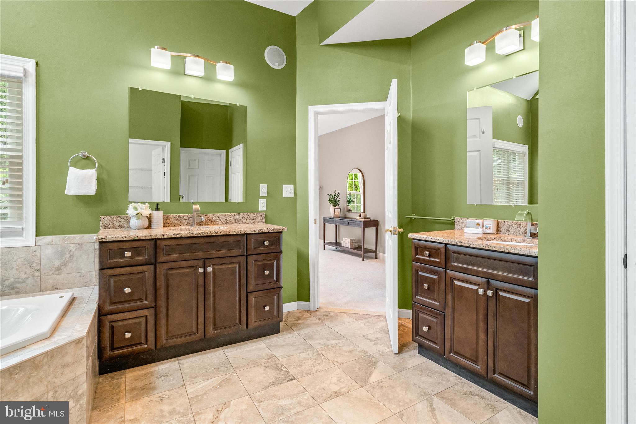 WOODFIELD ESTATES - Residential