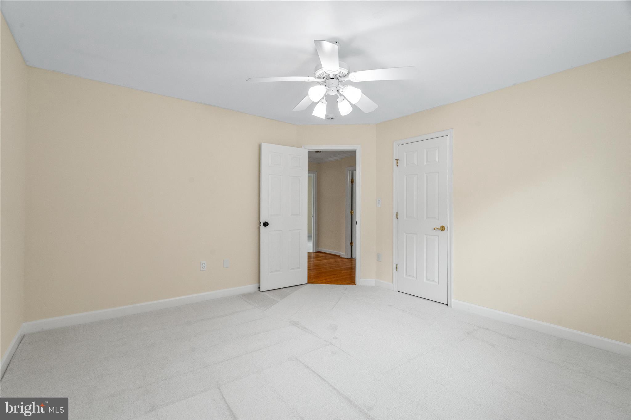 WOODFIELD ESTATES - Residential