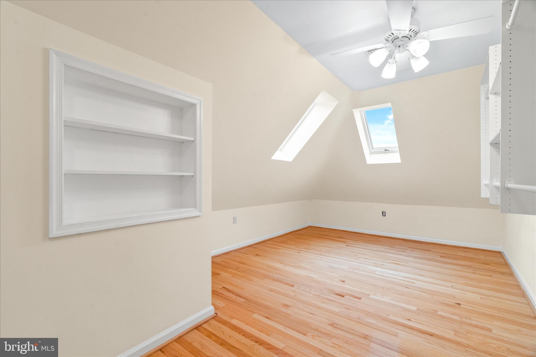 WOODFIELD ESTATES - Residential