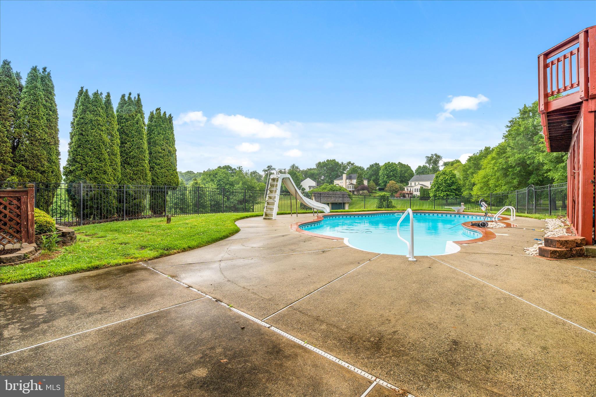 WOODFIELD ESTATES - Residential