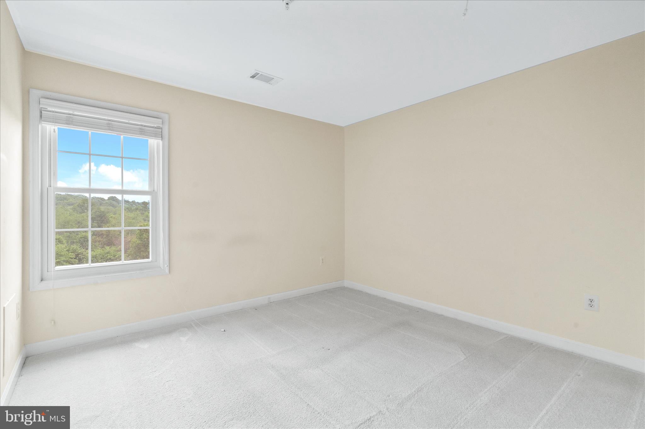 WOODFIELD ESTATES - Residential