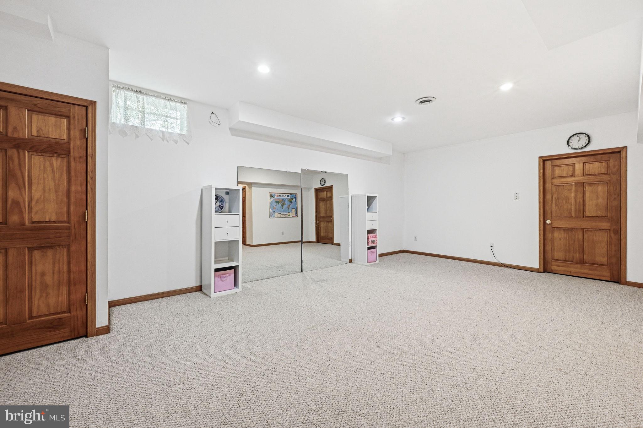 THE RIDINGS CHADDS - Residential
