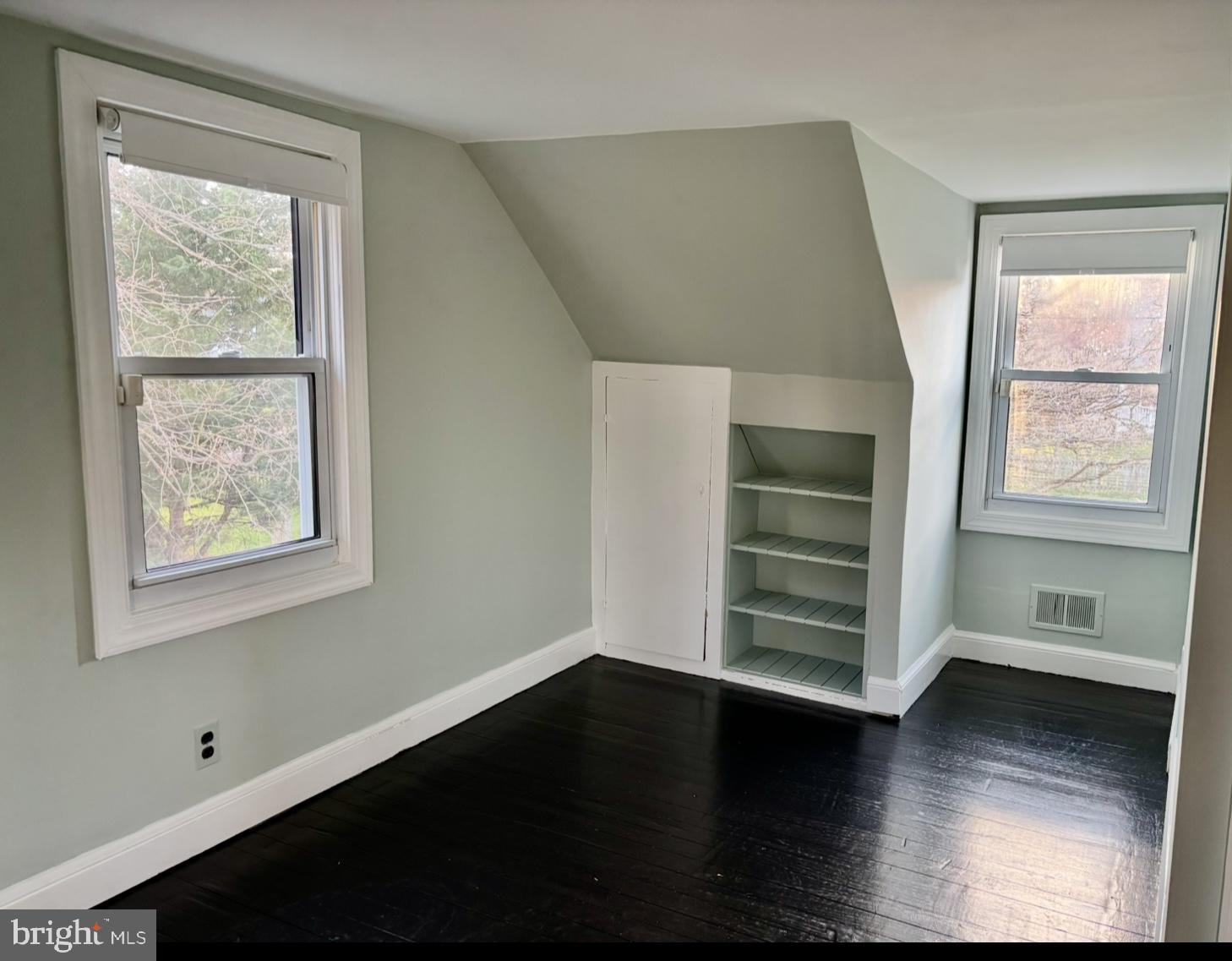 NEW ALEXANDRIA - Residential