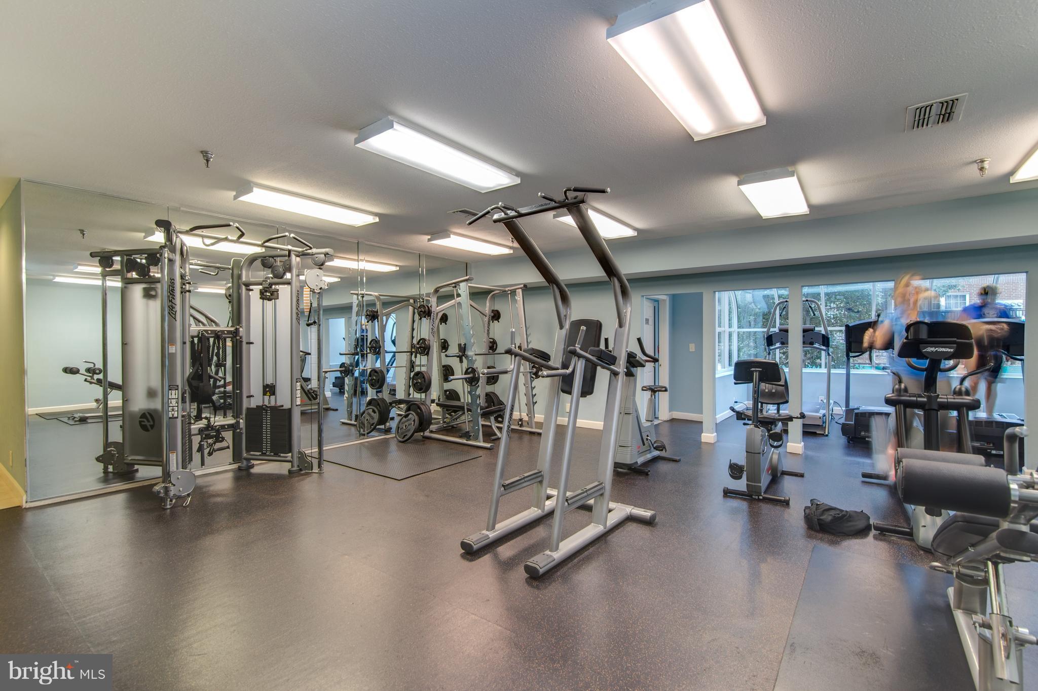 POINTE AT PARK CENTER - Residential