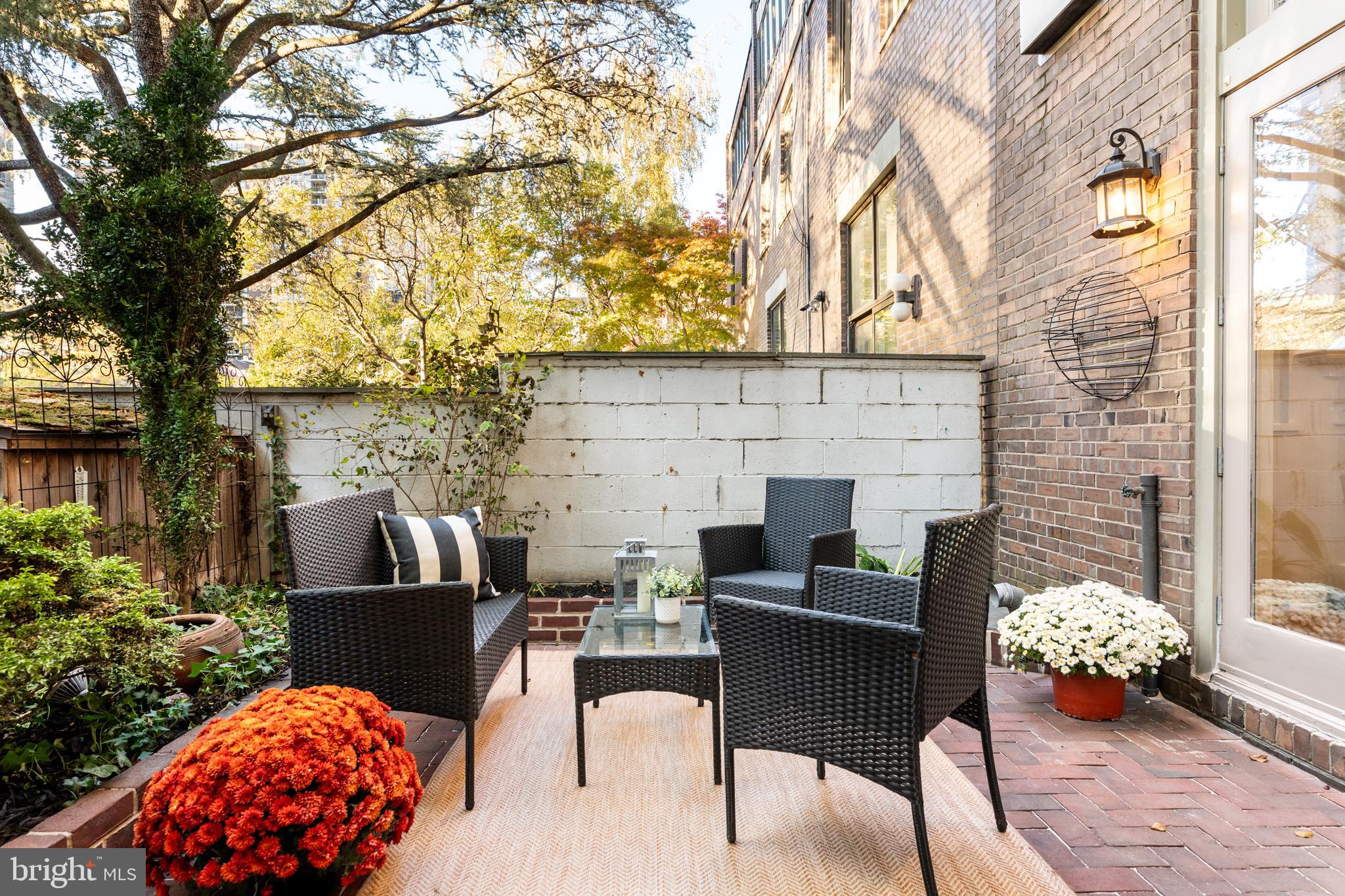SOCIETY HILL - Residential