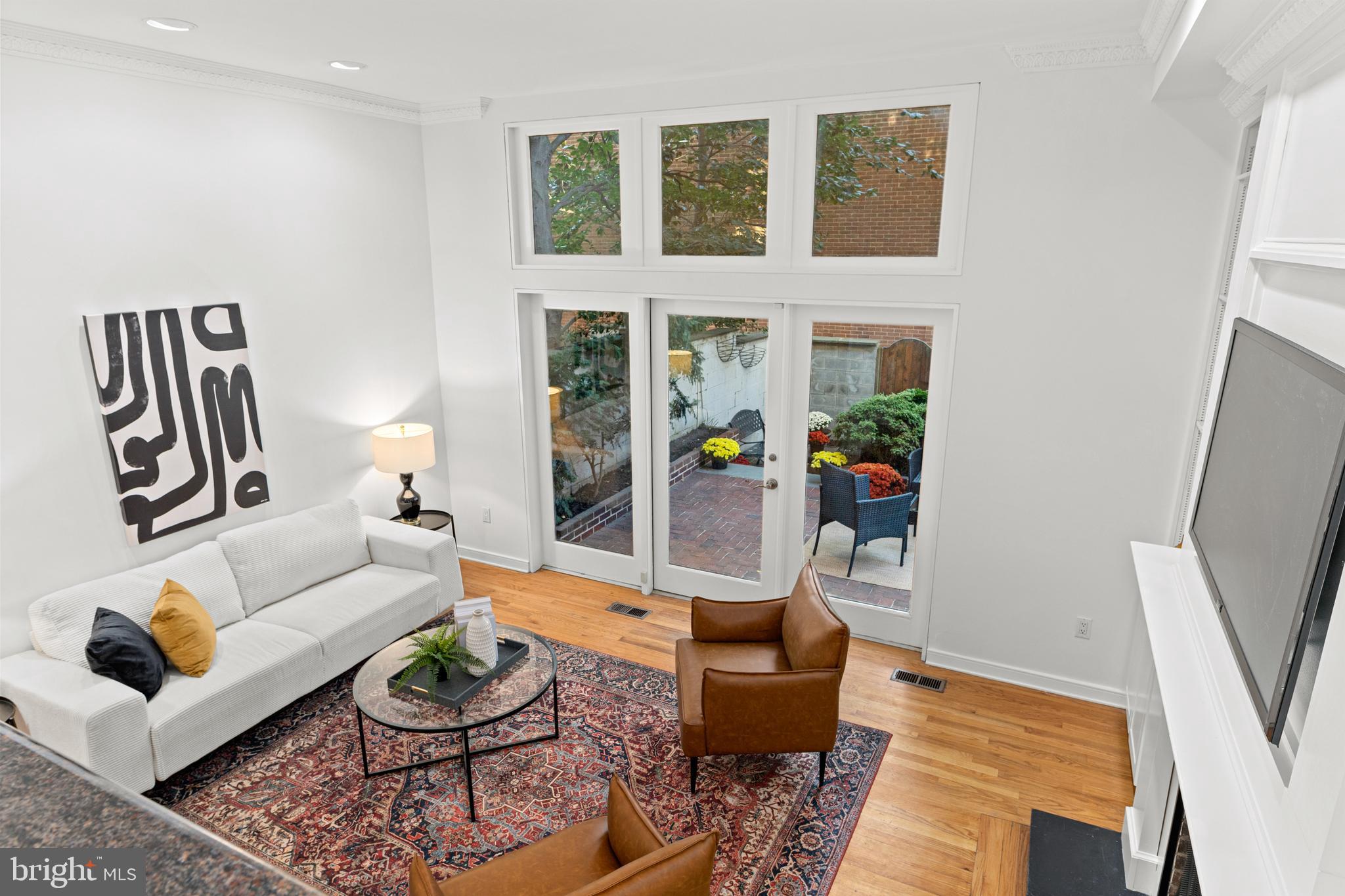 SOCIETY HILL - Residential