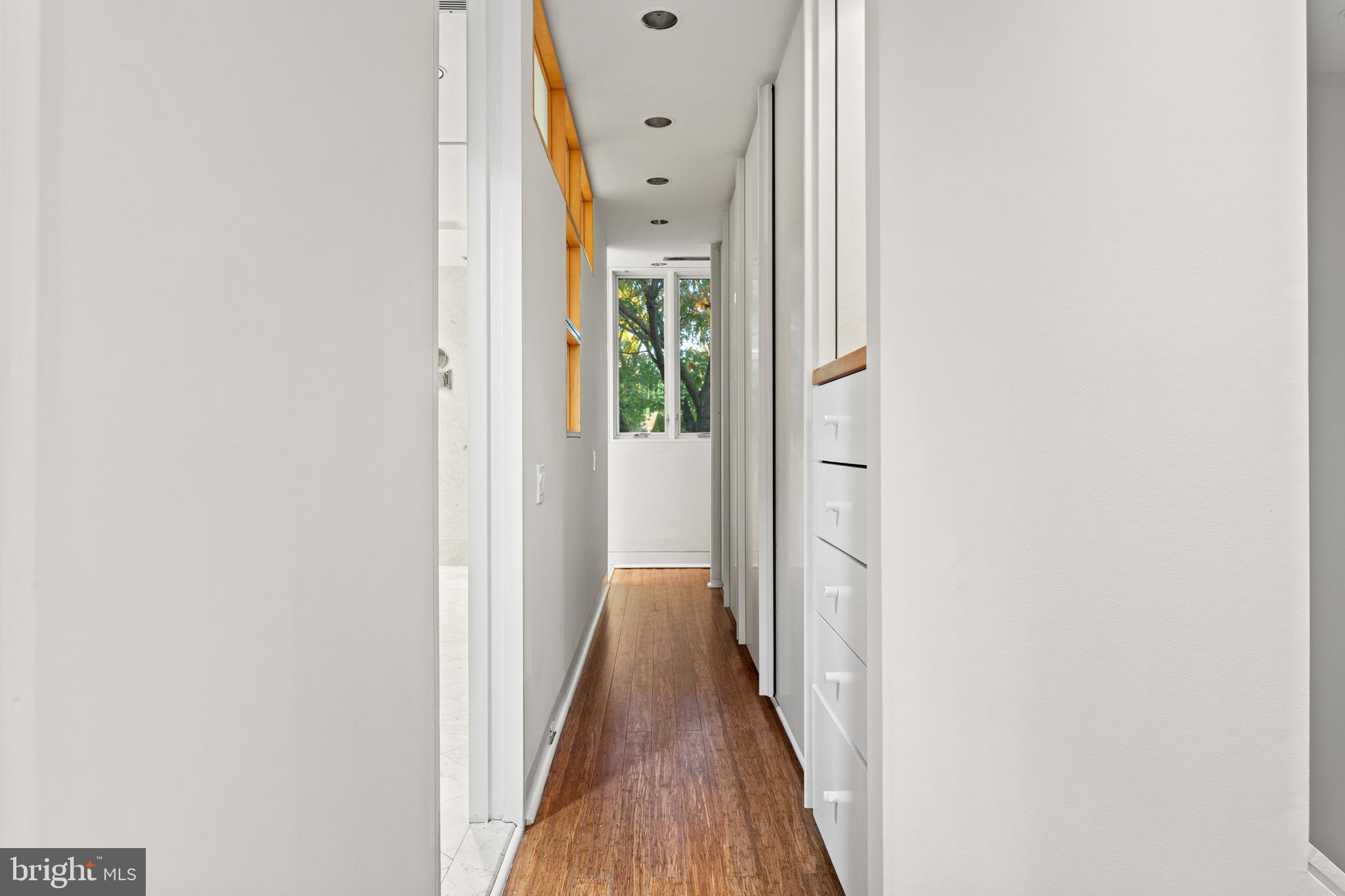 SOCIETY HILL - Residential