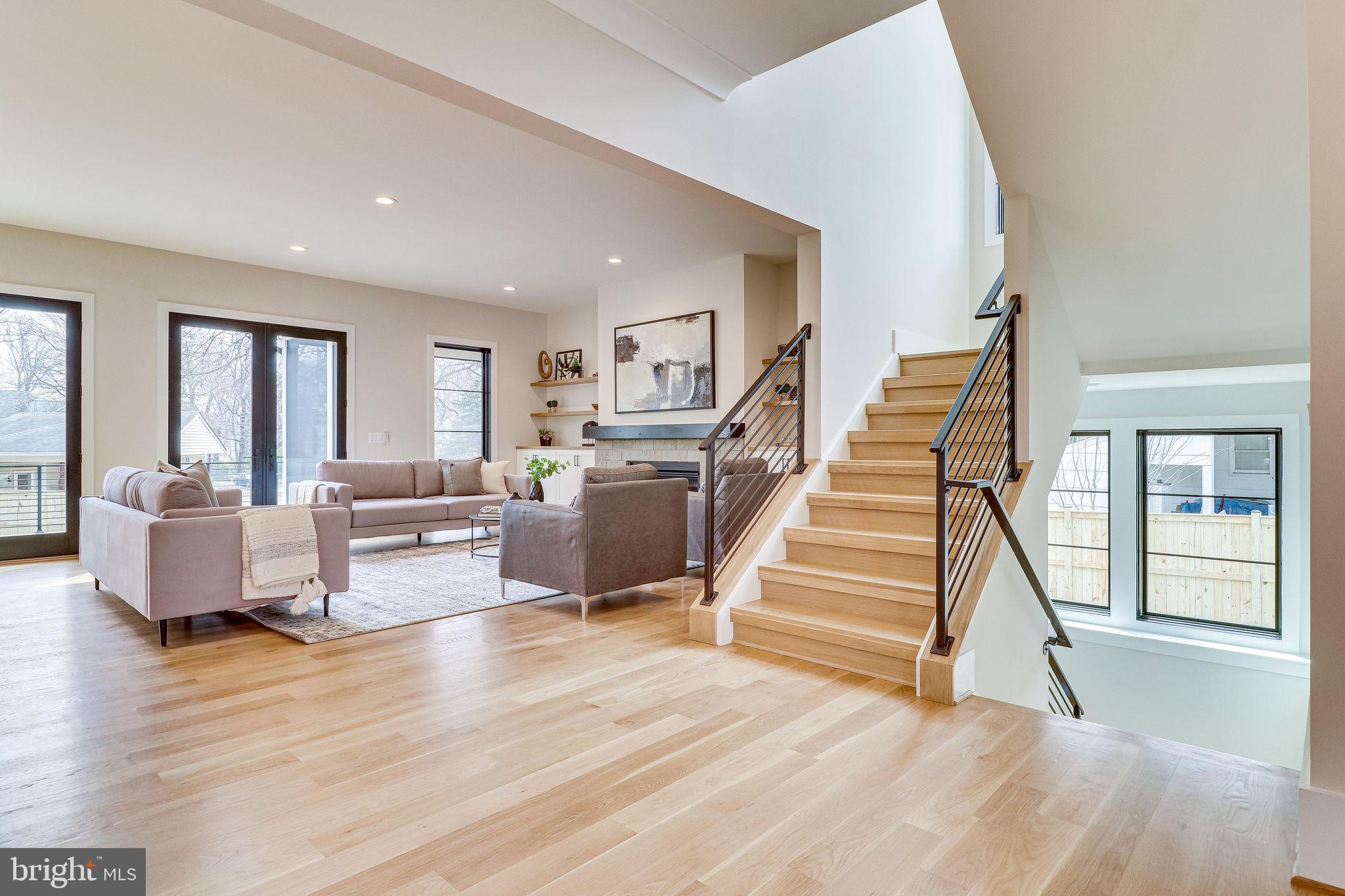 VIENNA WOODS - Residential