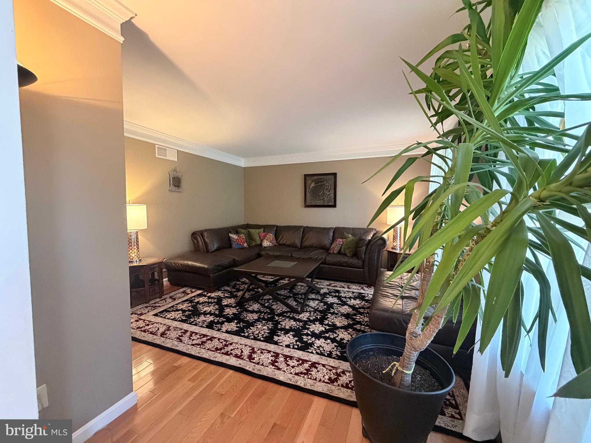 MAPLE RUN - Residential