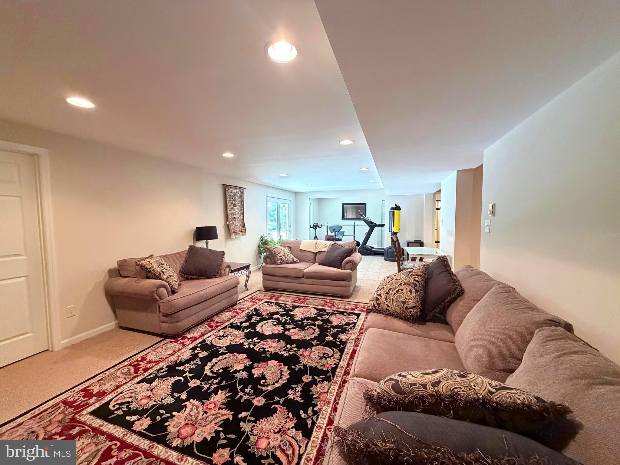 MAPLE RUN - Residential