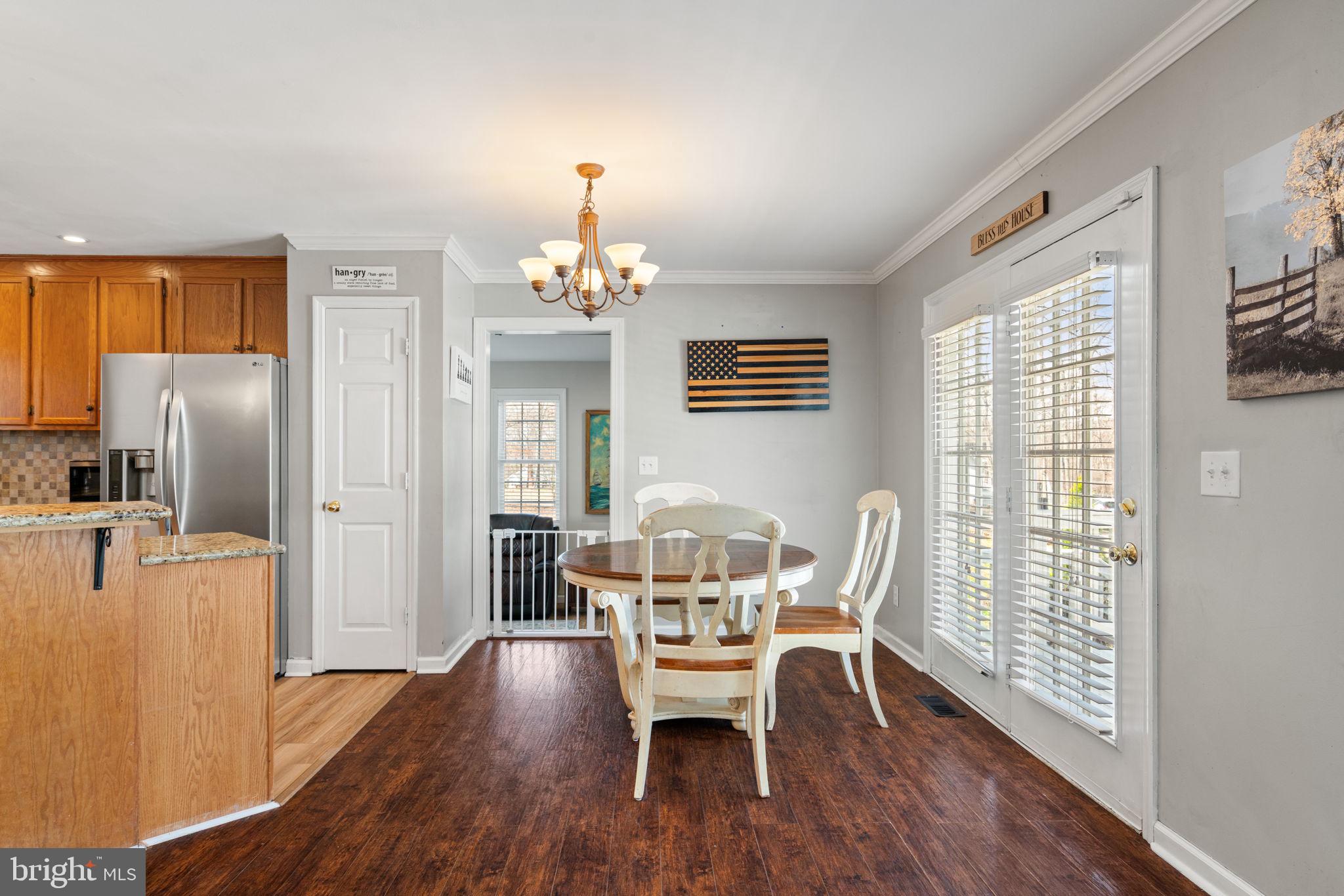 BLACK WALNUT RUN ESTATES - Residential