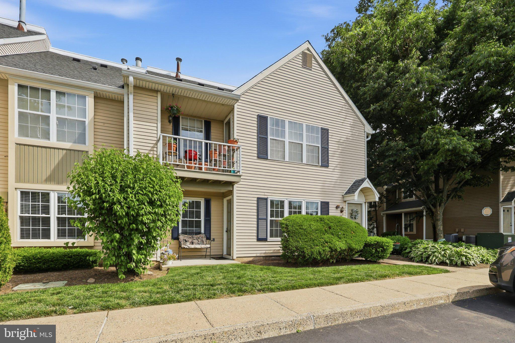 SOCIETY PL - Residential