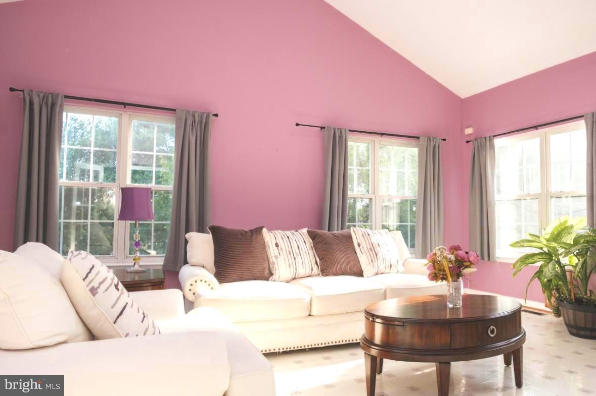 GROVEHURST - Residential