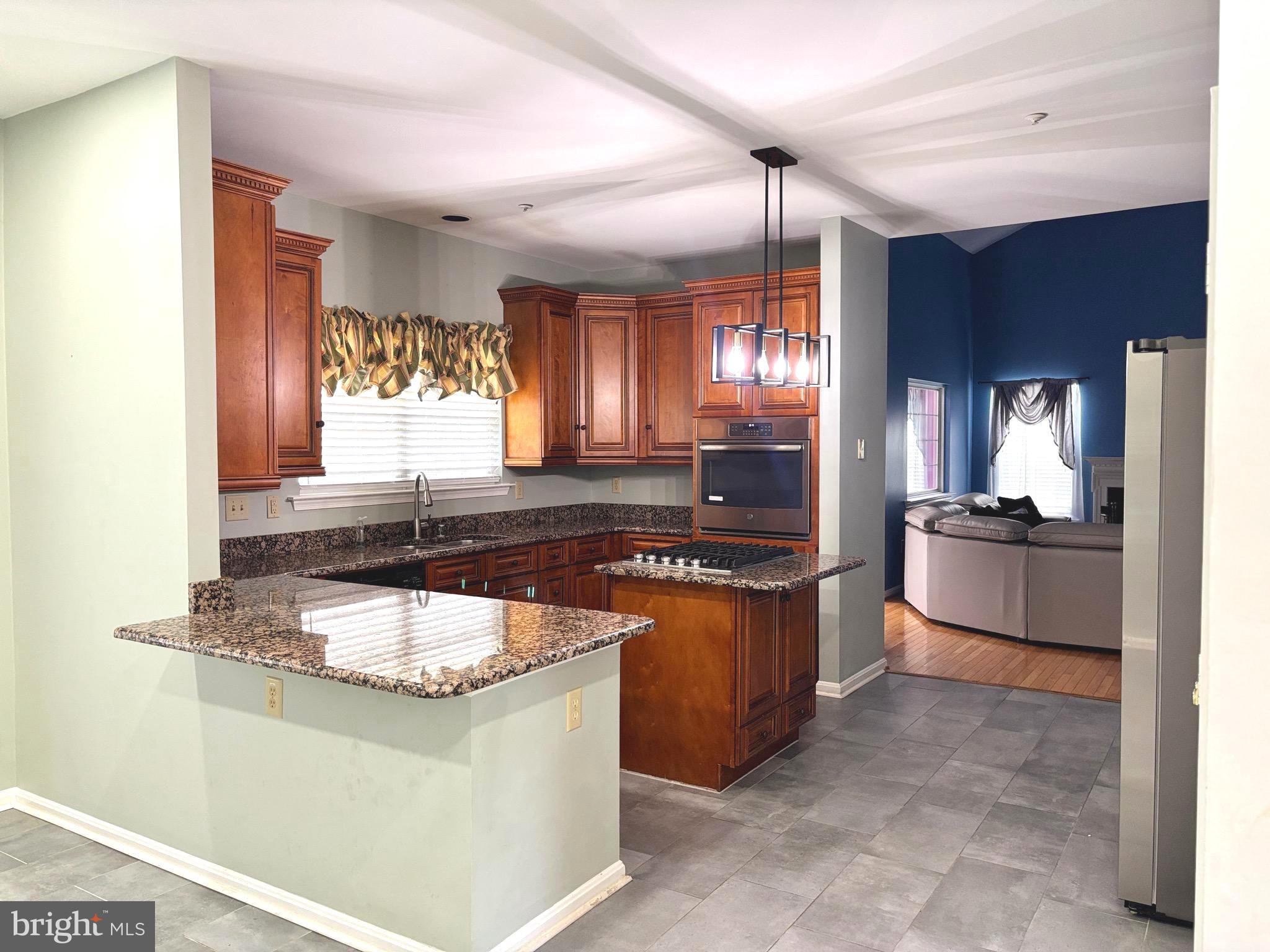 GROVEHURST - Residential