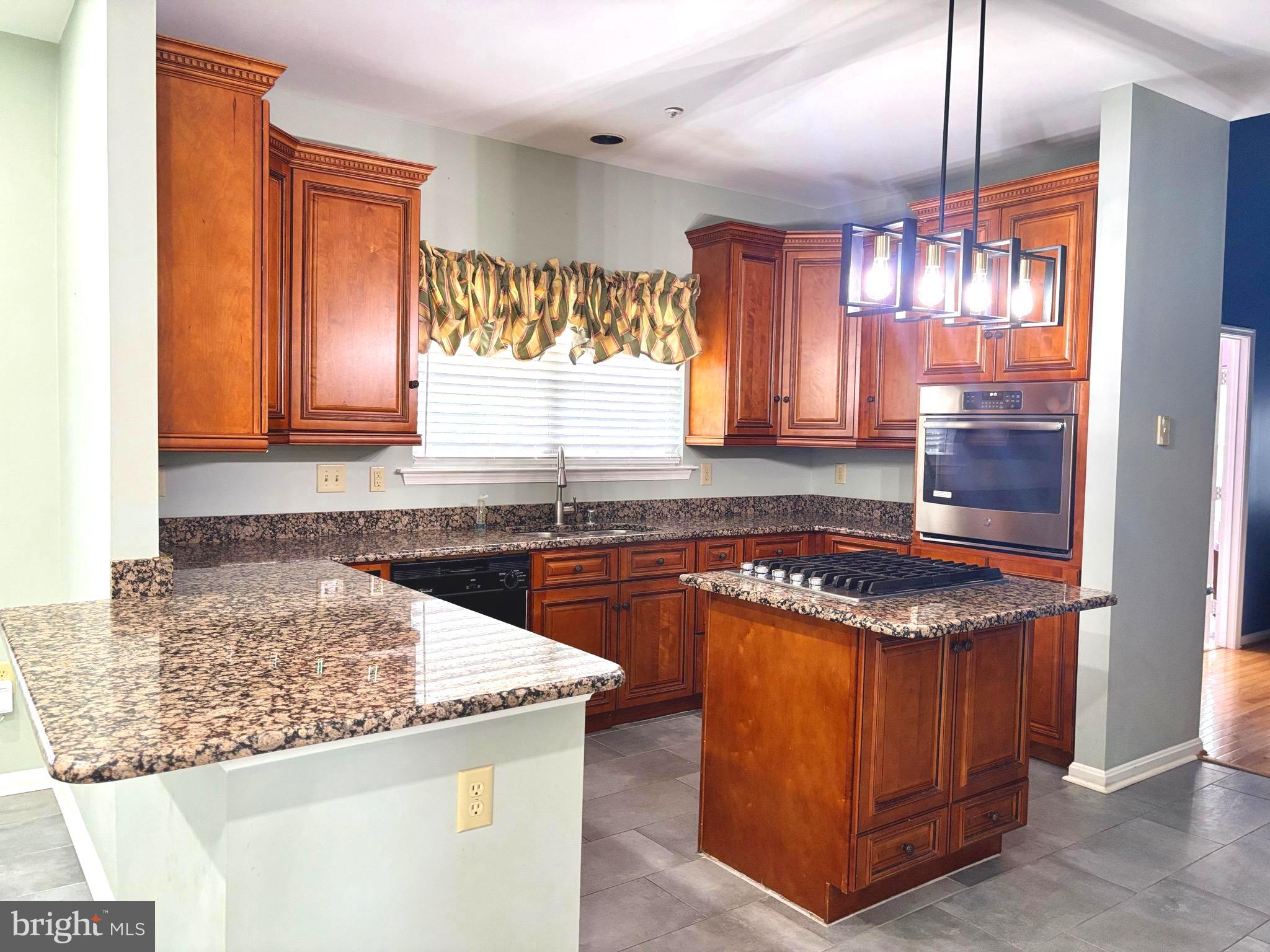 GROVEHURST - Residential