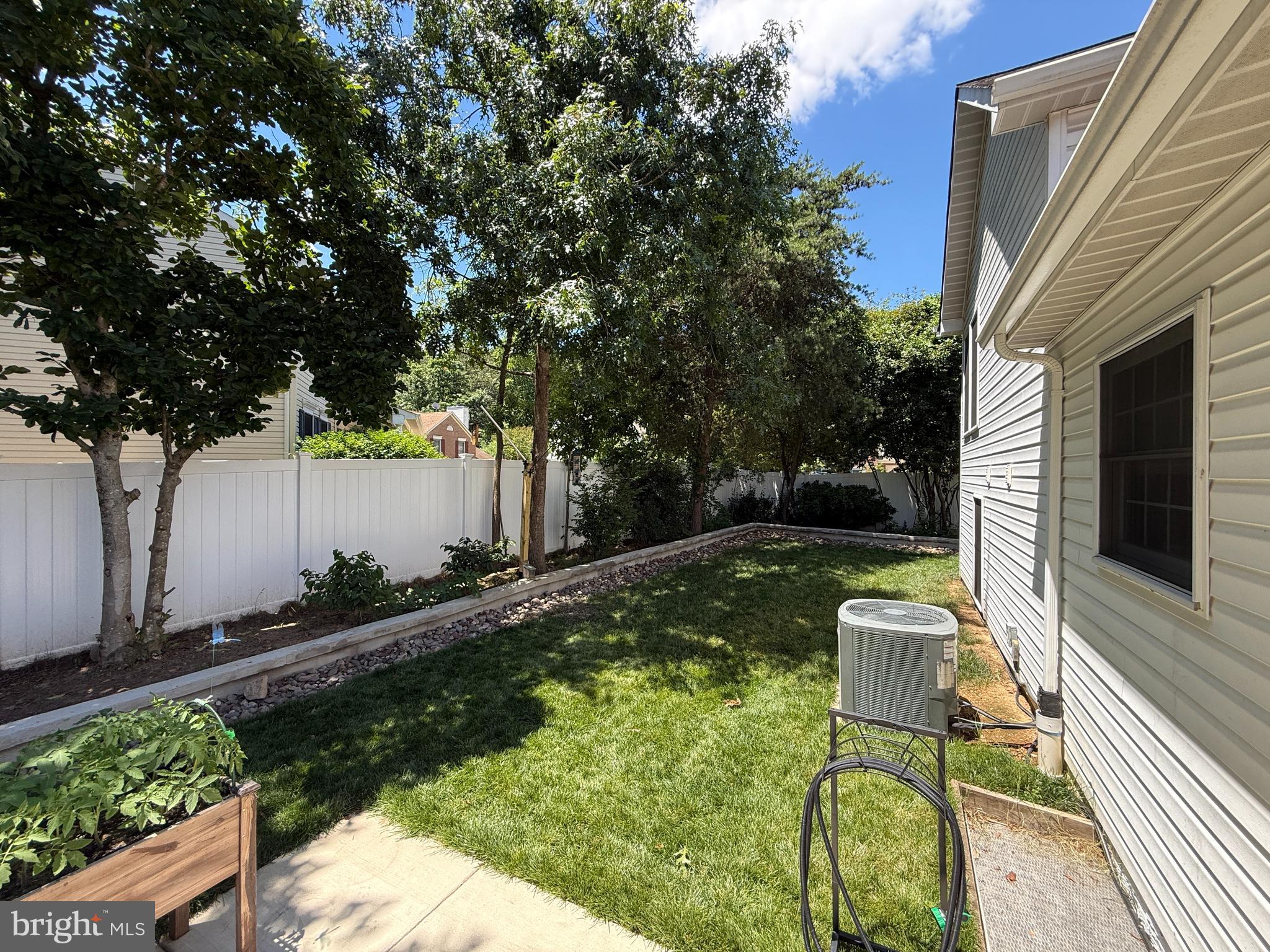 RUSSETT - Residential