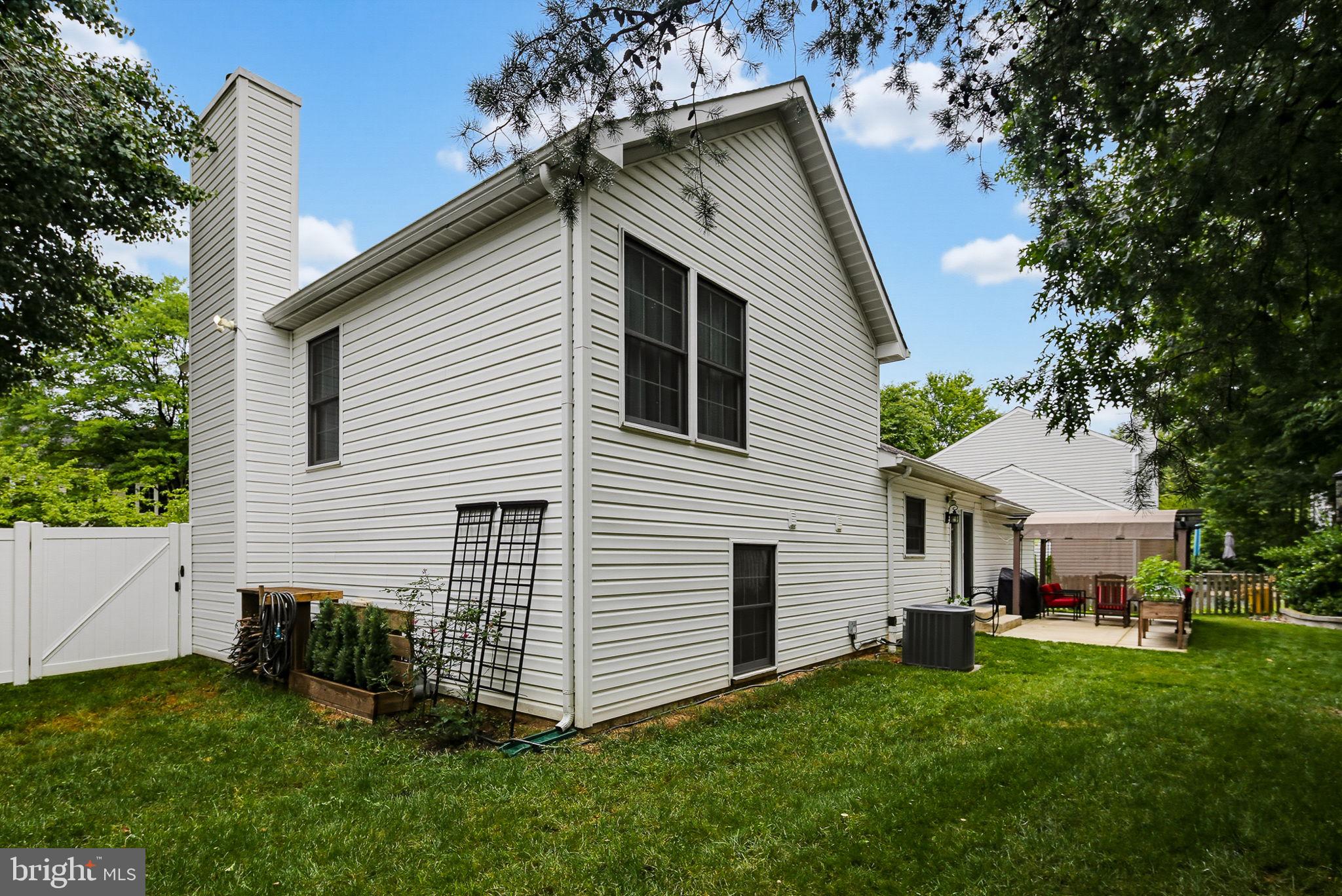 RUSSETT - Residential