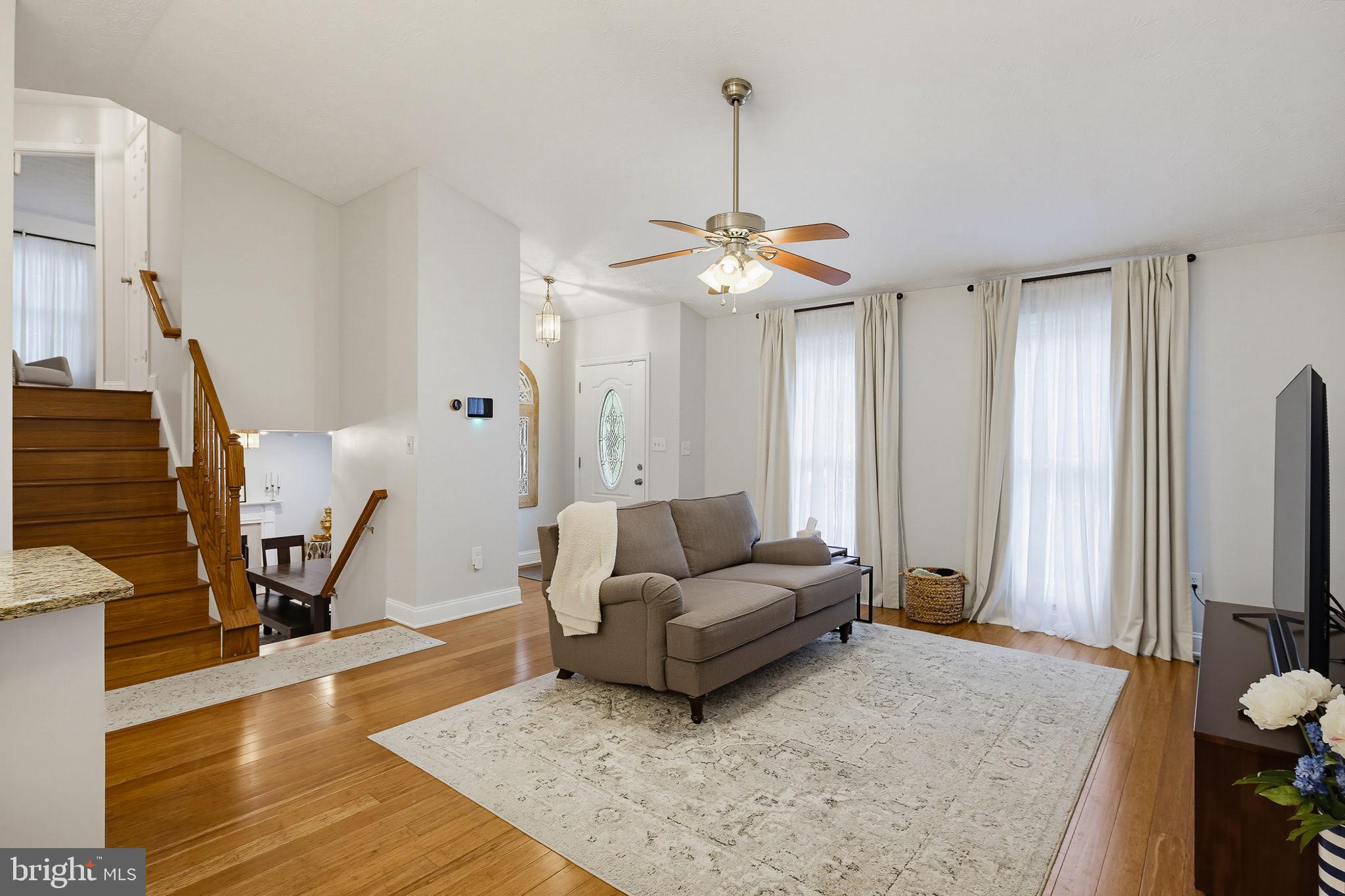 RUSSETT - Residential