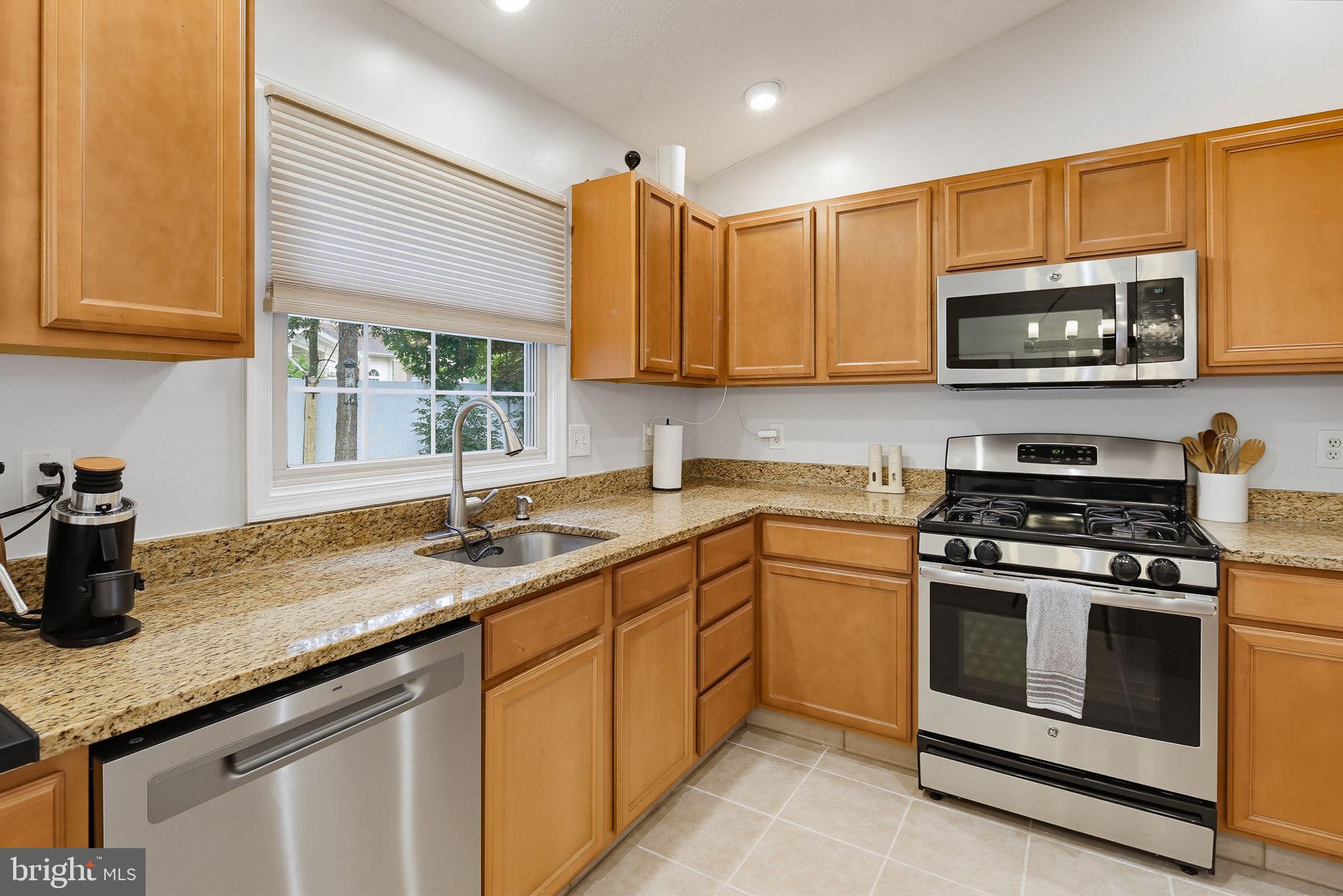 RUSSETT - Residential