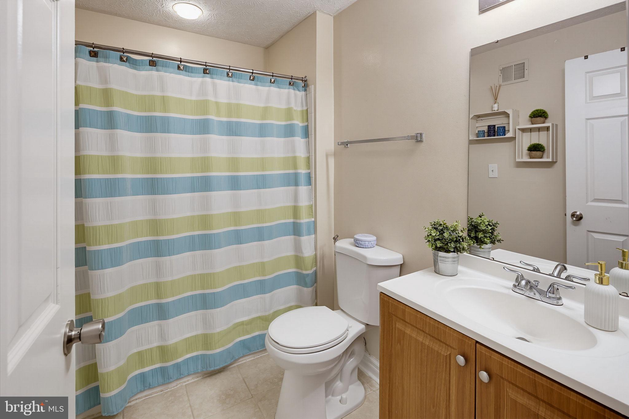 RUSSETT - Residential