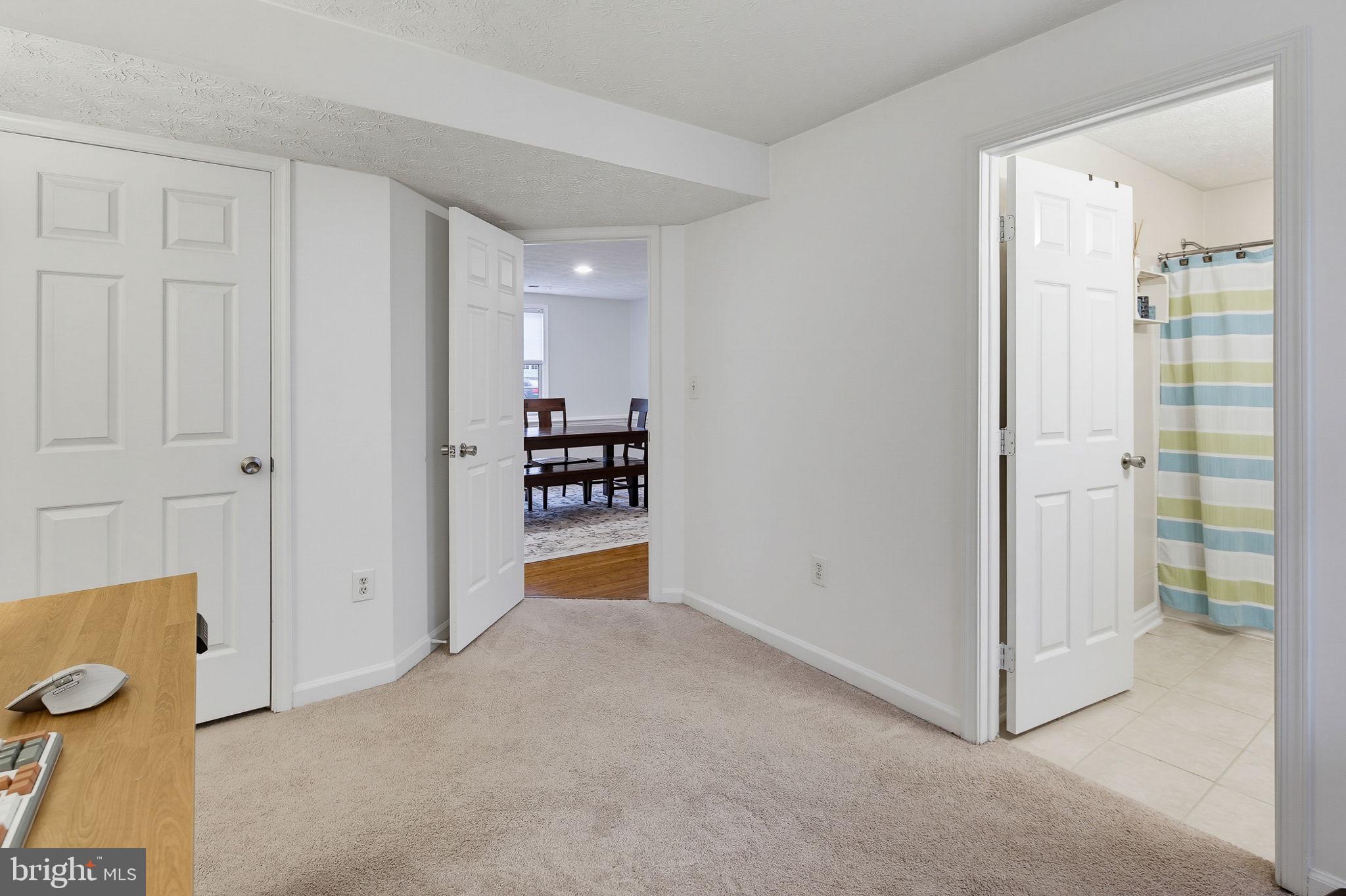 RUSSETT - Residential