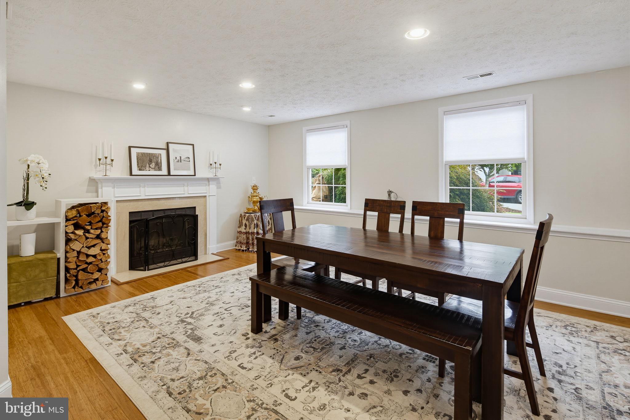 RUSSETT - Residential