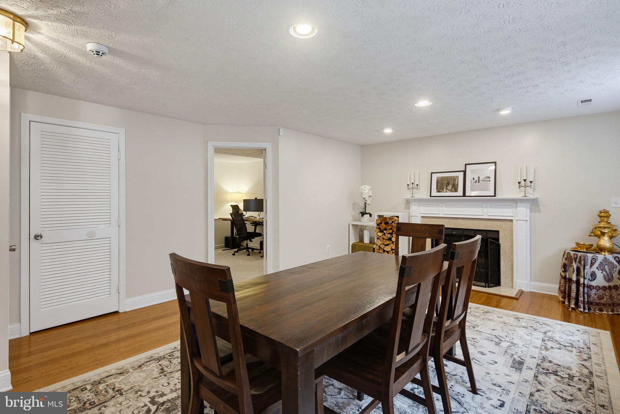 RUSSETT - Residential