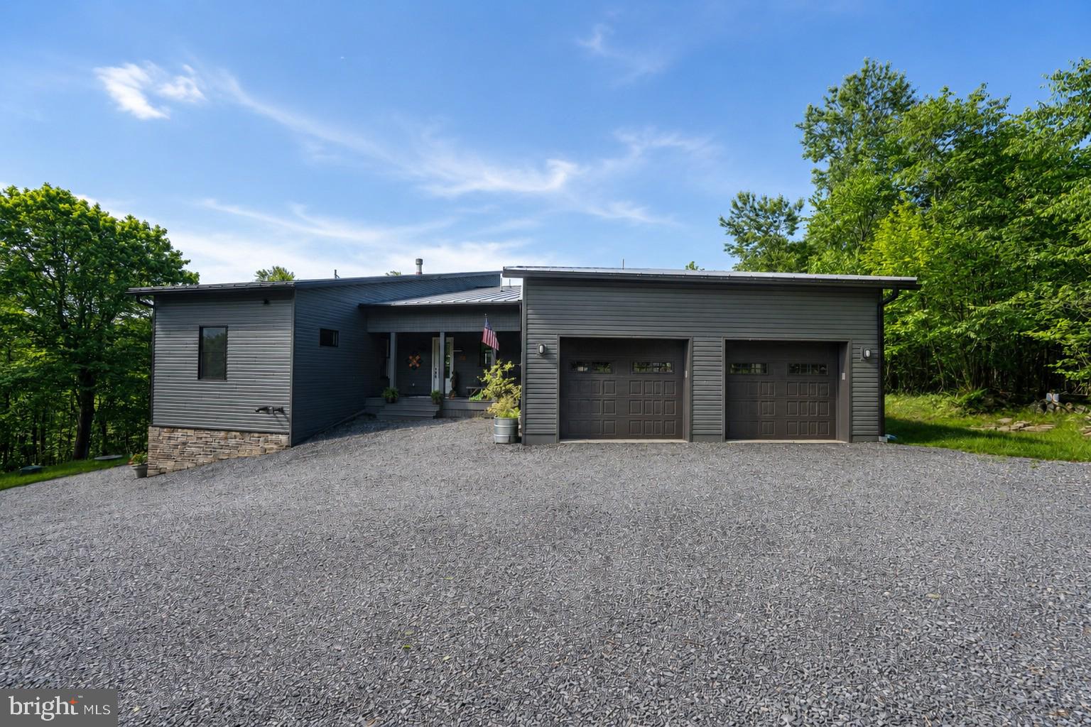 BACKBONE RIDGE - Residential