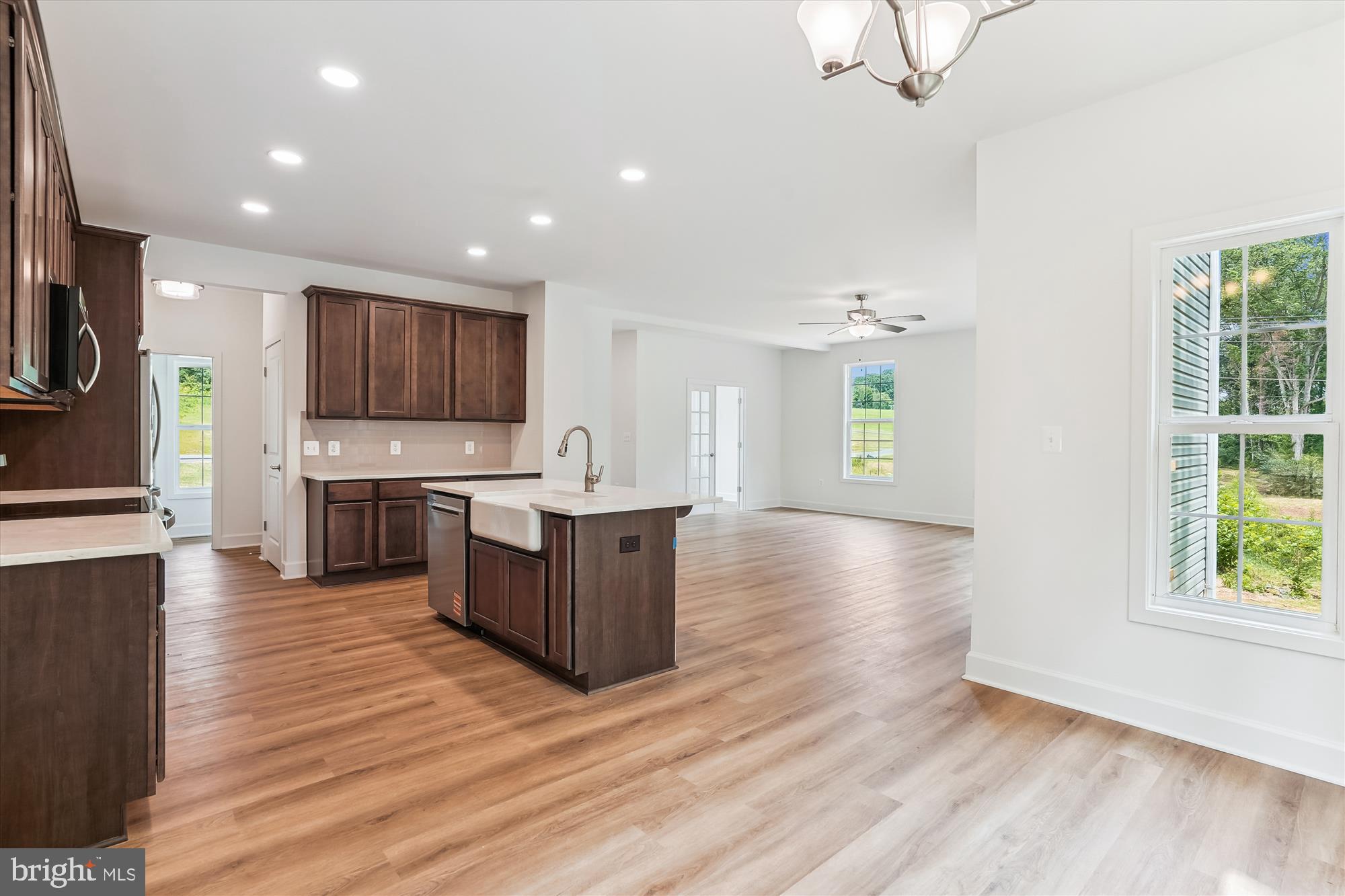 RILLHURST - Residential