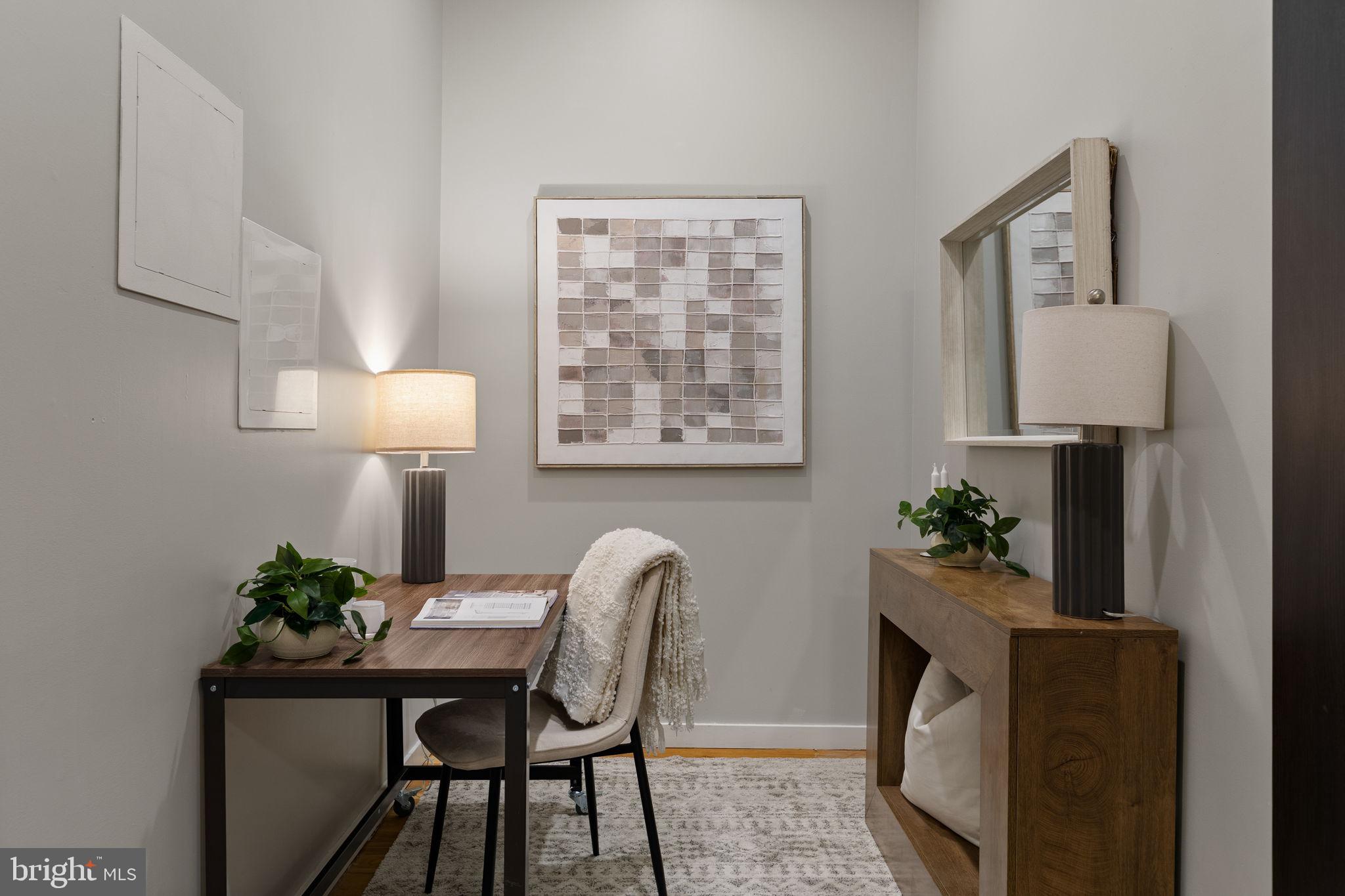 FAIRMOUNT - Residential