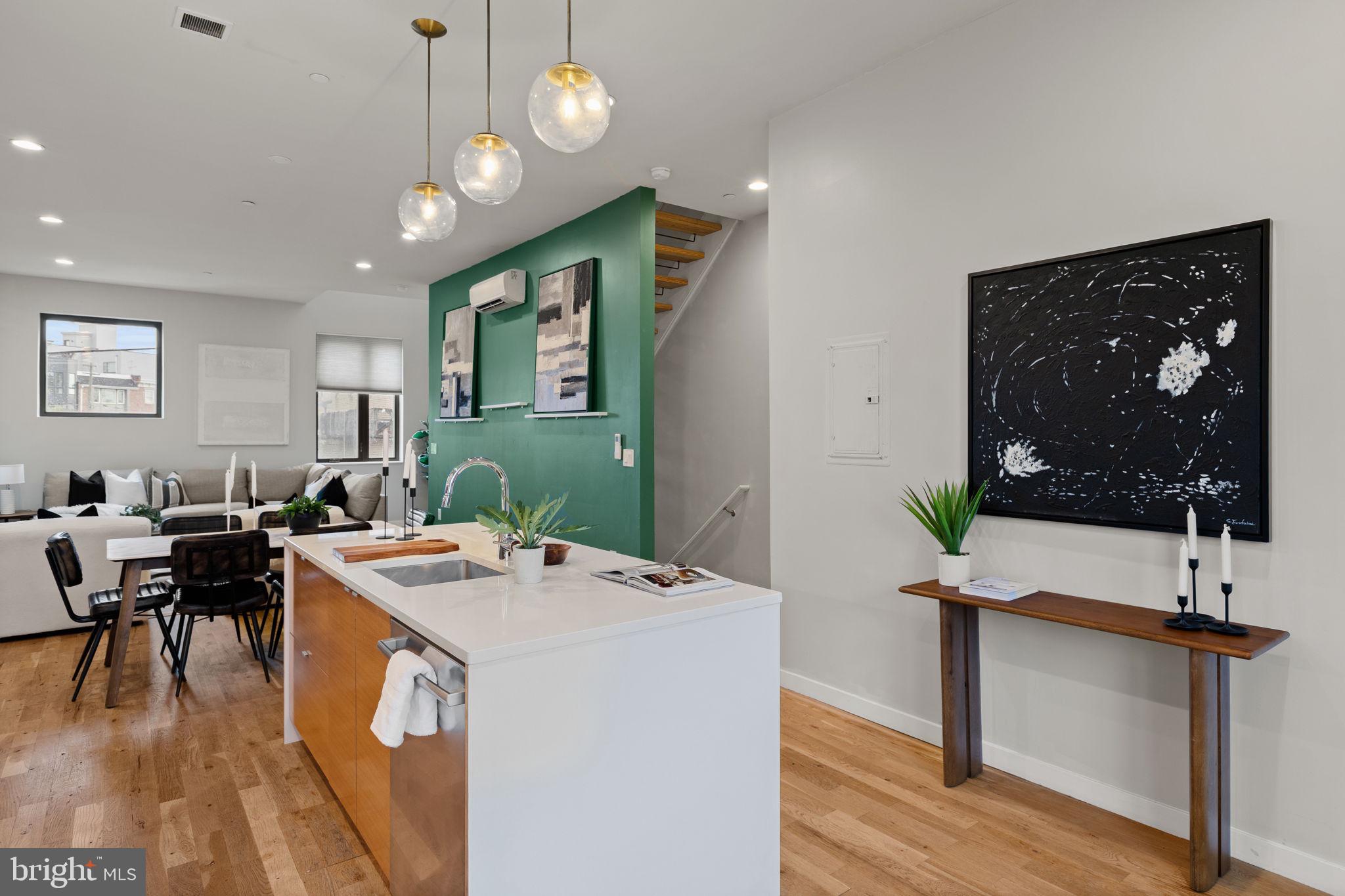 FAIRMOUNT - Residential