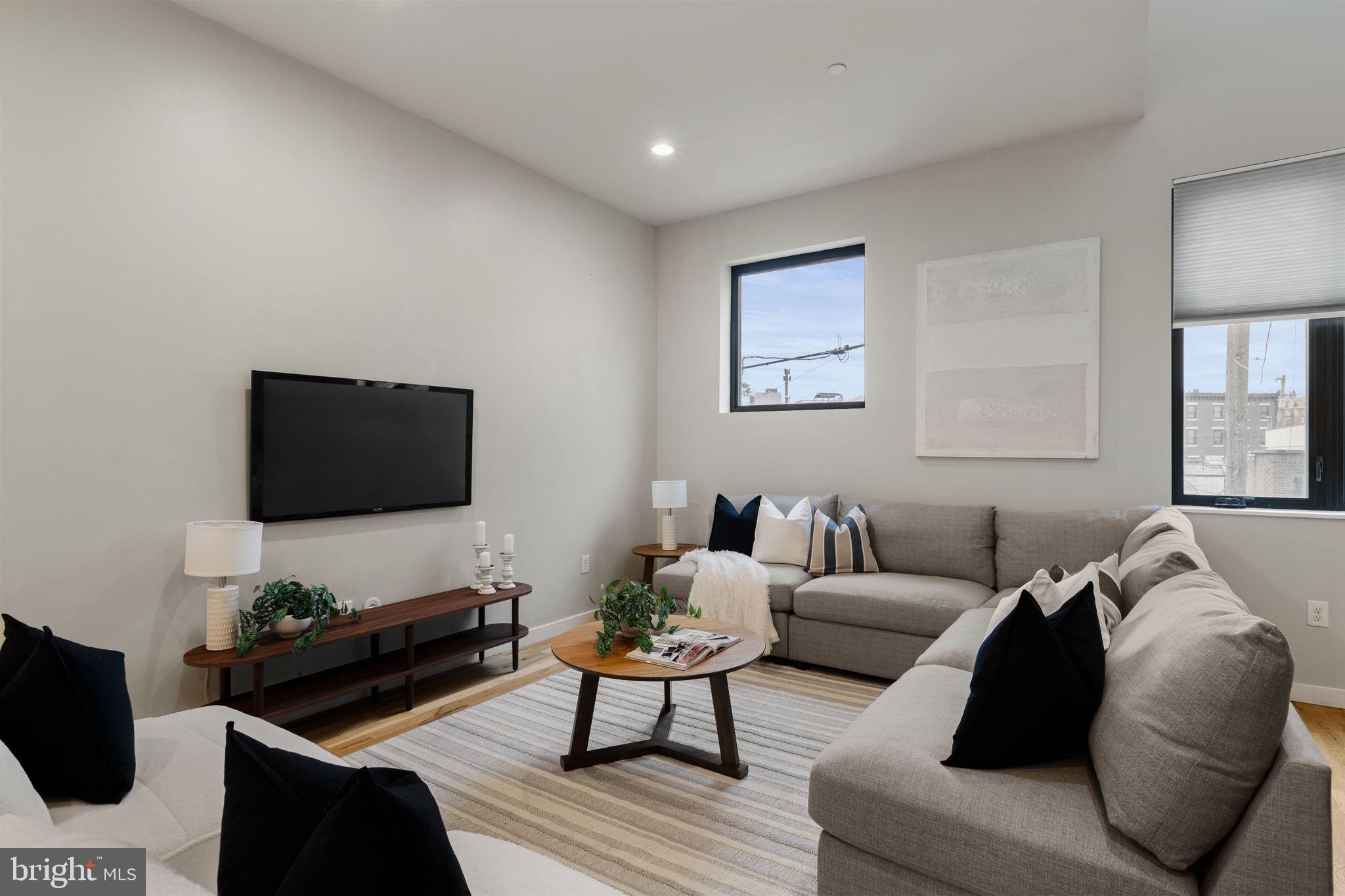 FAIRMOUNT - Residential