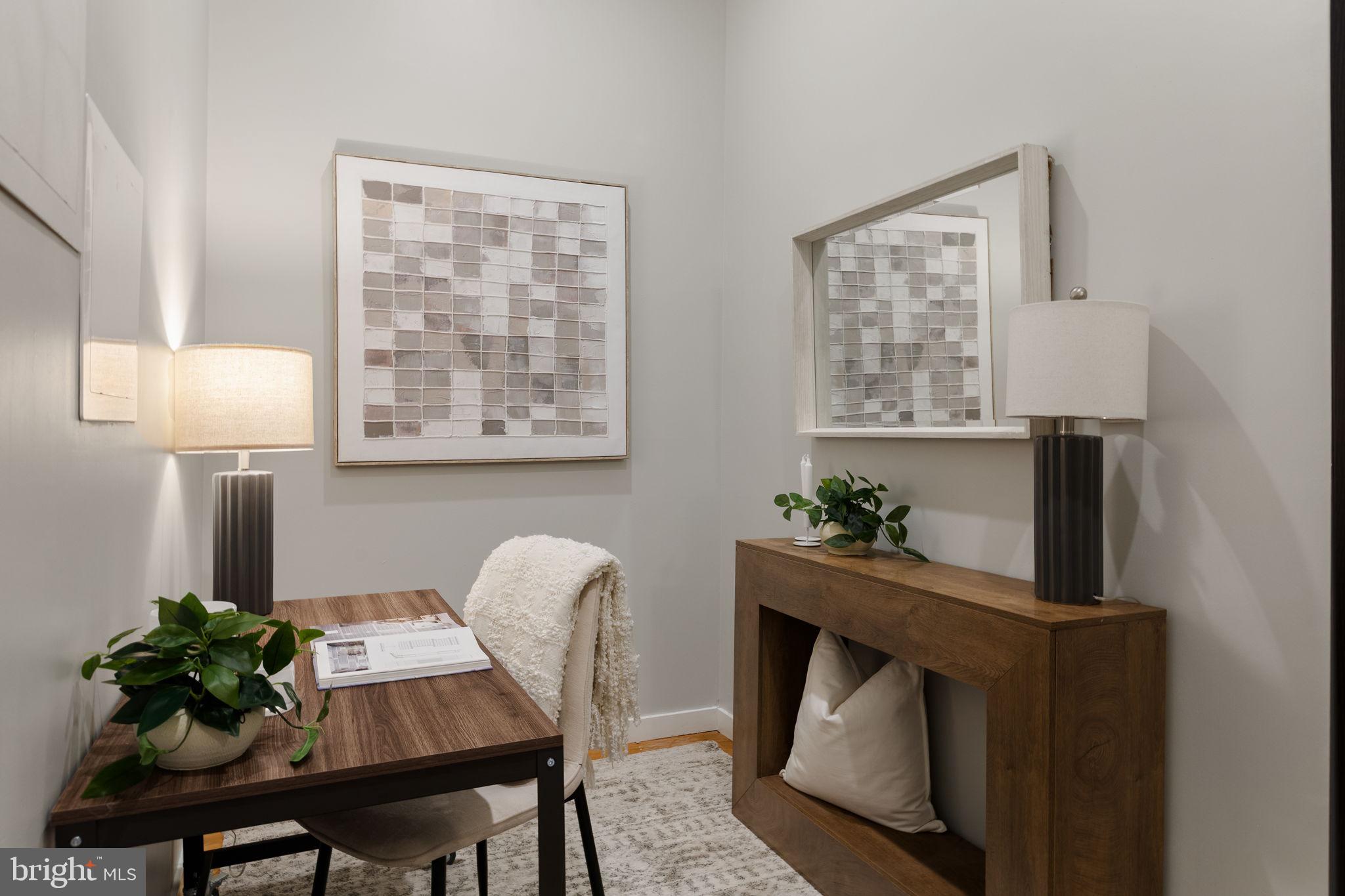 FAIRMOUNT - Residential