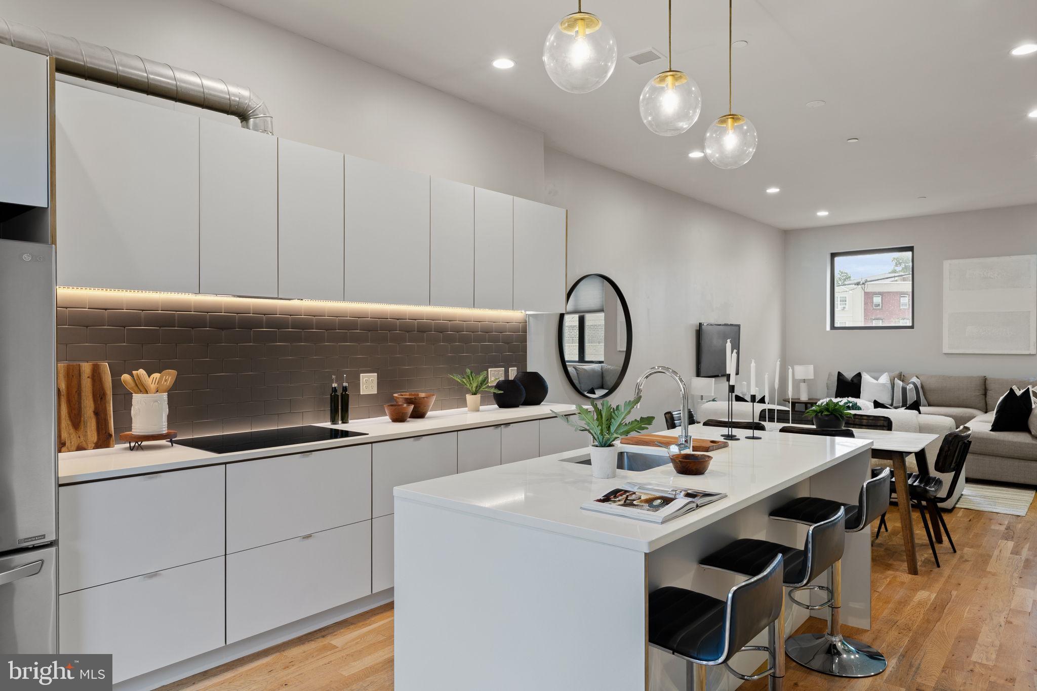 FAIRMOUNT - Residential