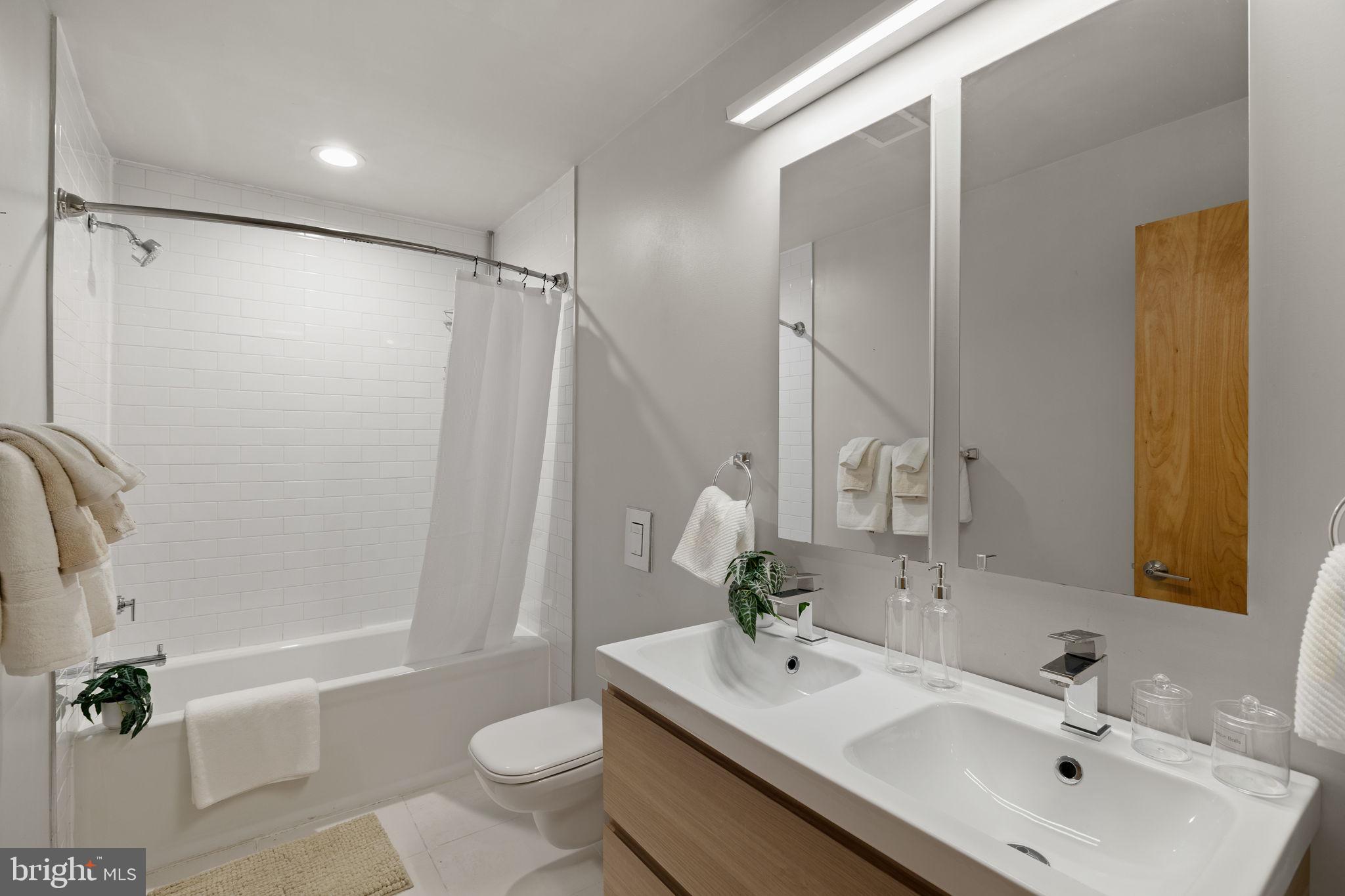 FAIRMOUNT - Residential