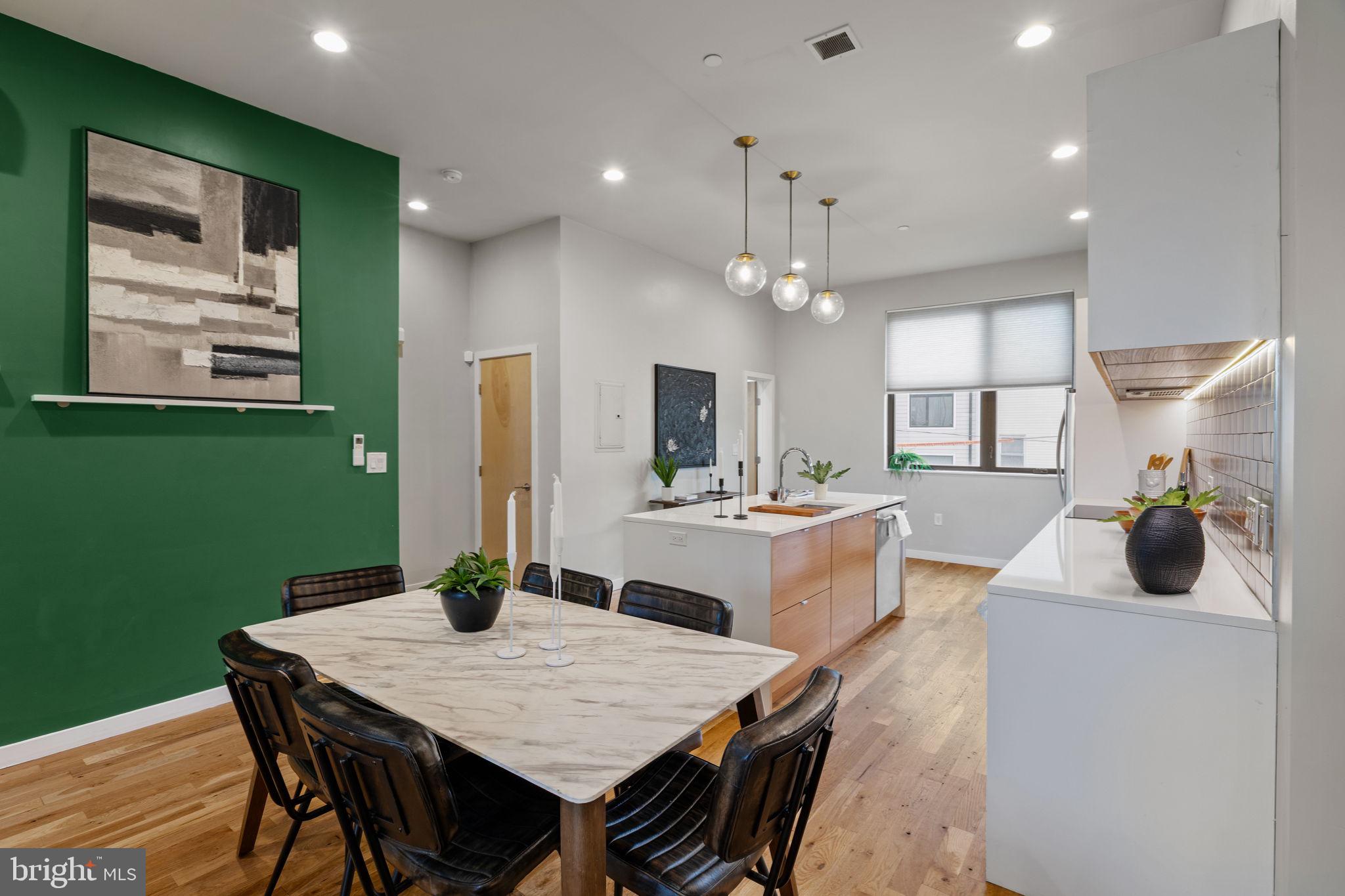 FAIRMOUNT - Residential