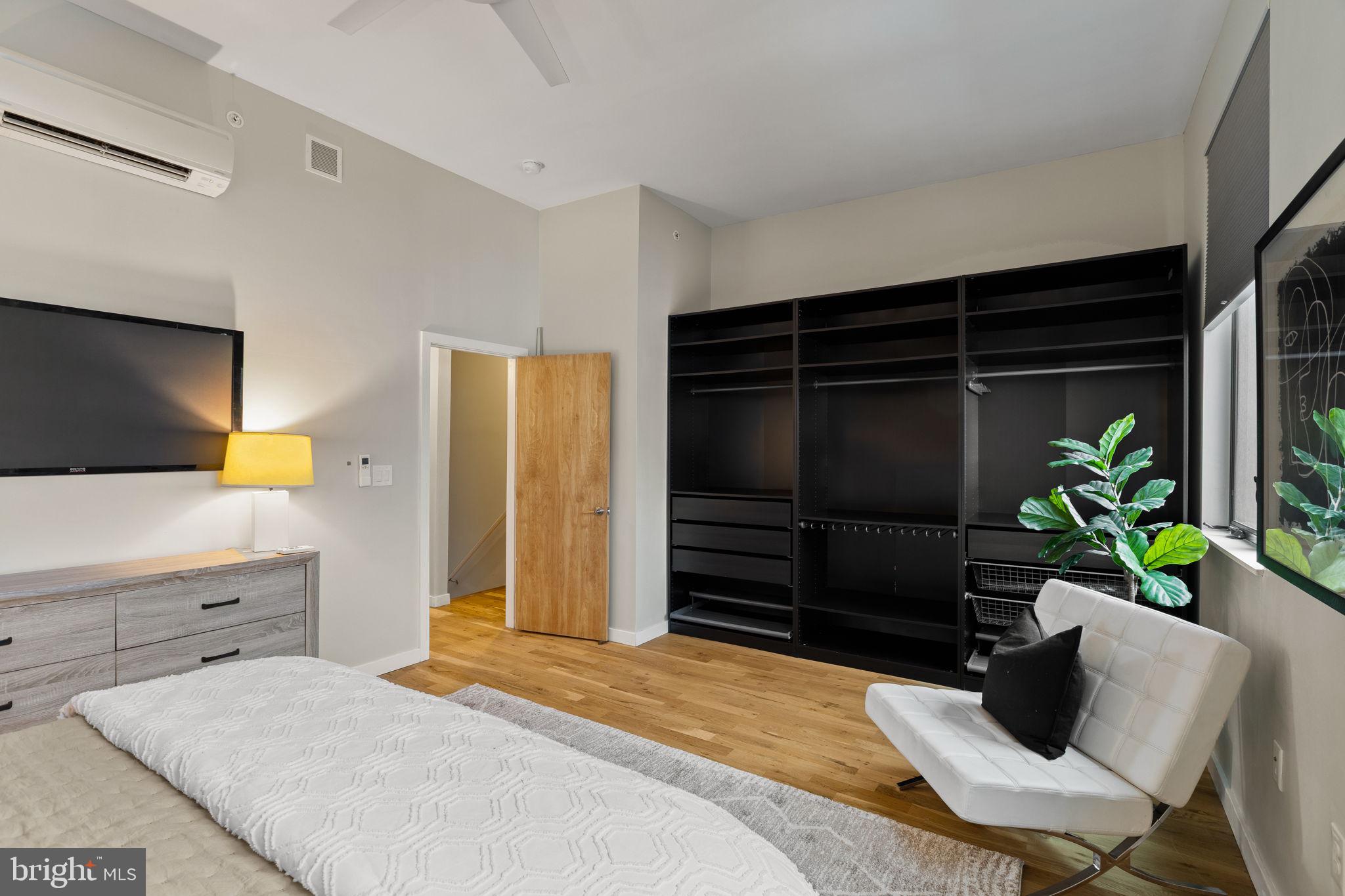 FAIRMOUNT - Residential