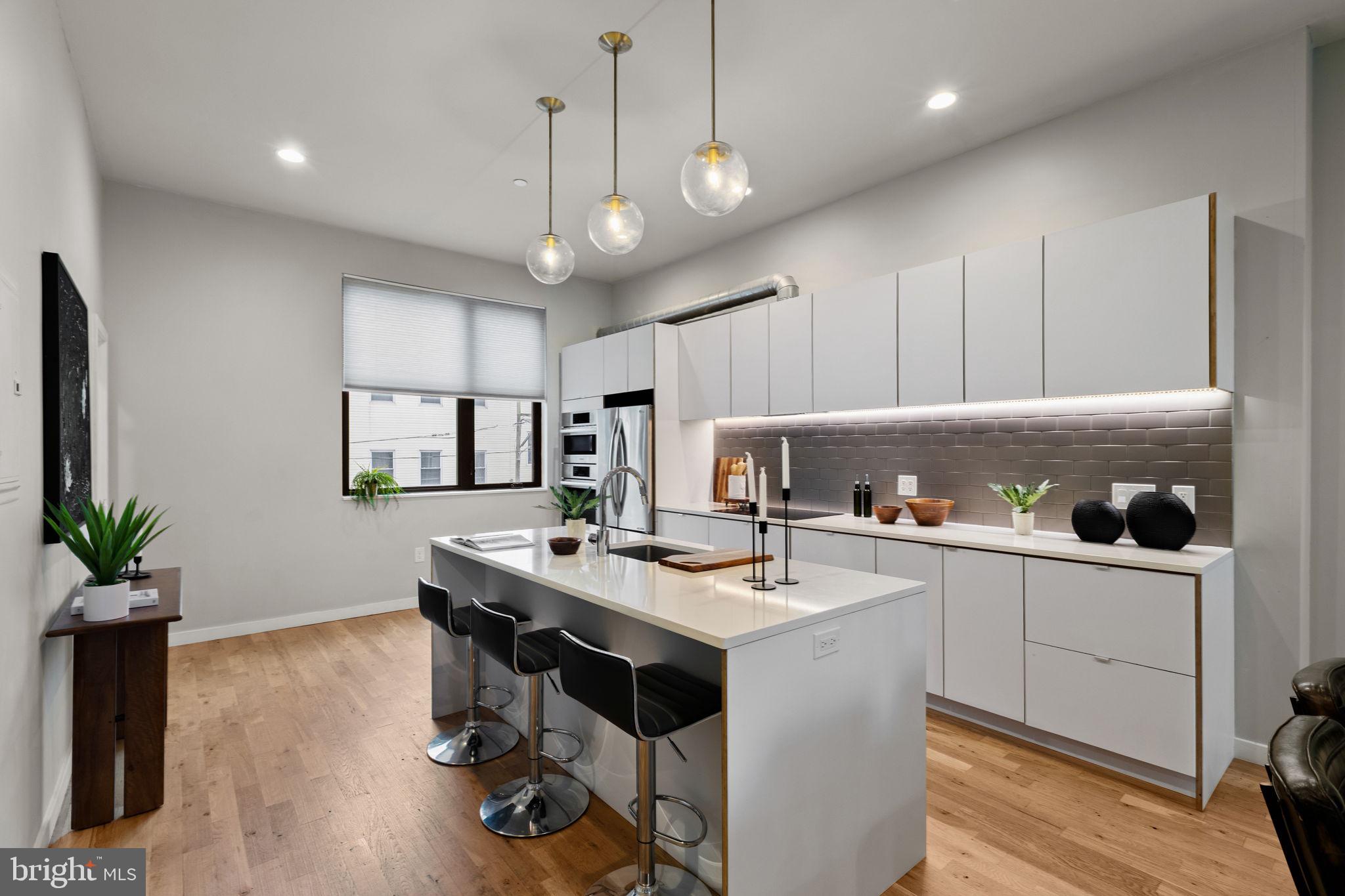 FAIRMOUNT - Residential