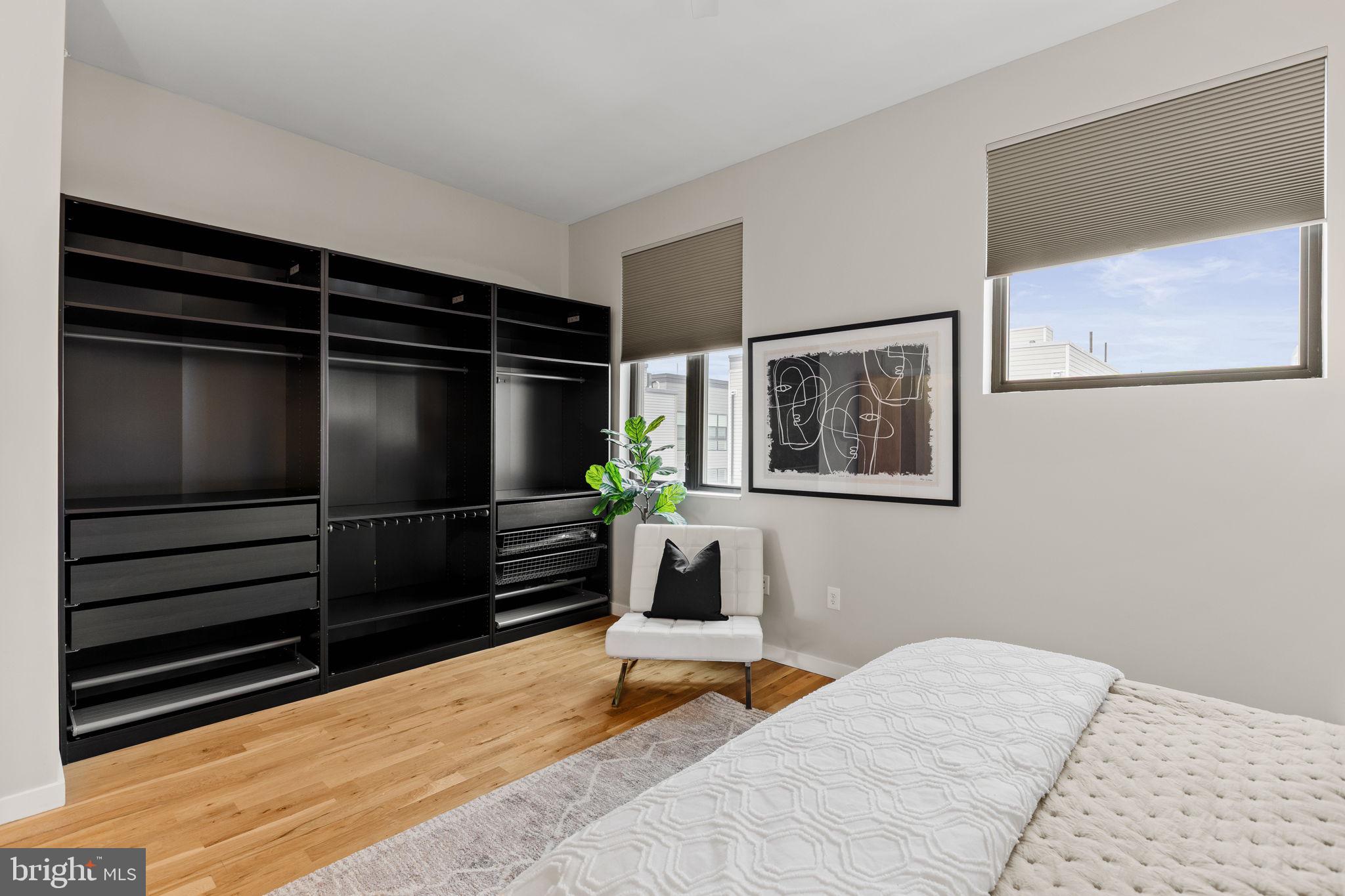 FAIRMOUNT - Residential
