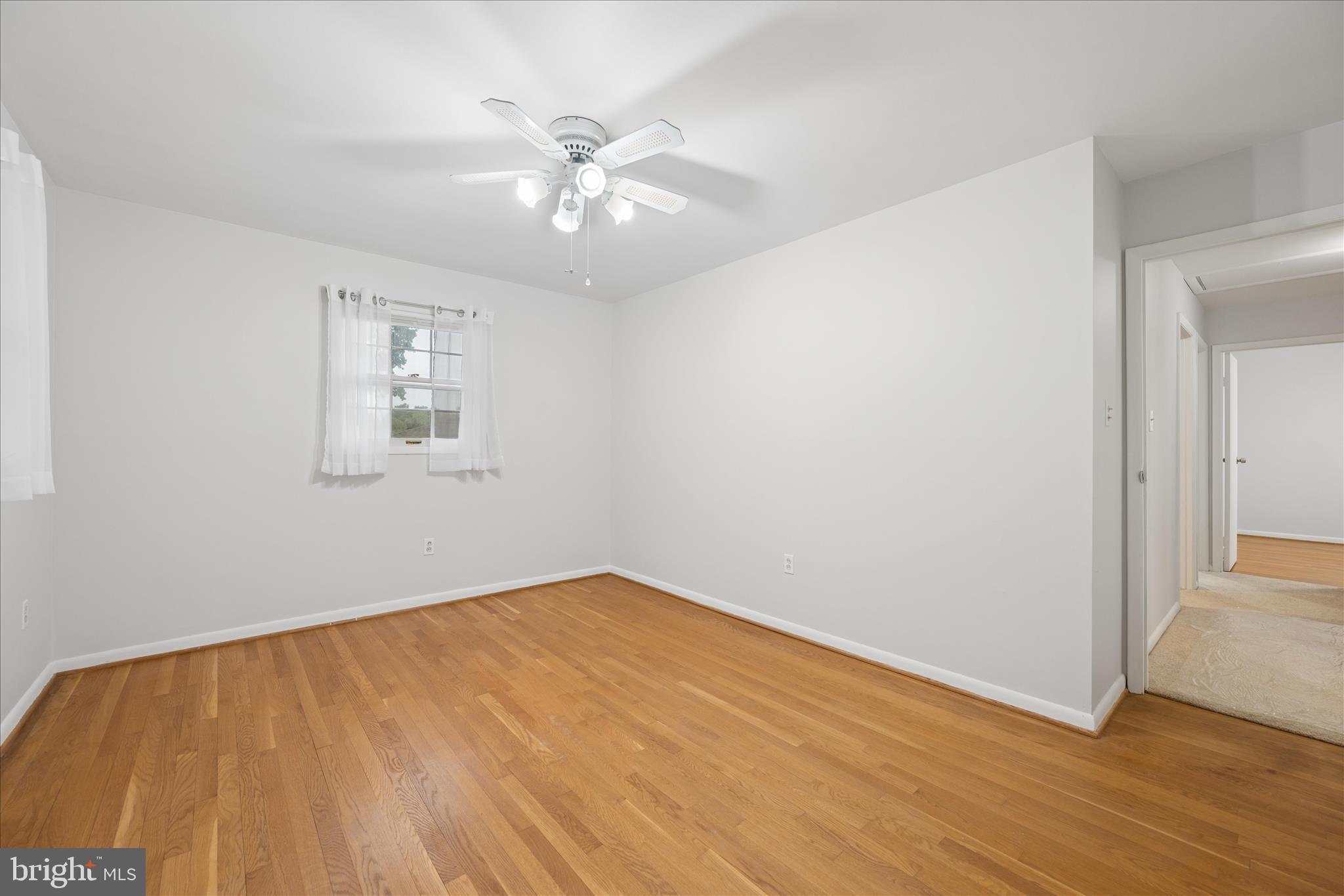 BEL PRE WOODS - Residential