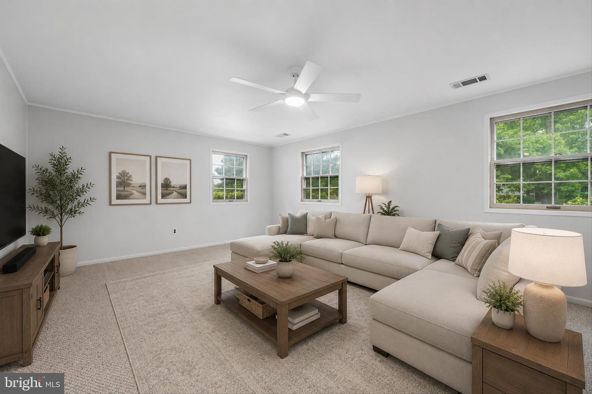 BEL PRE WOODS - Residential