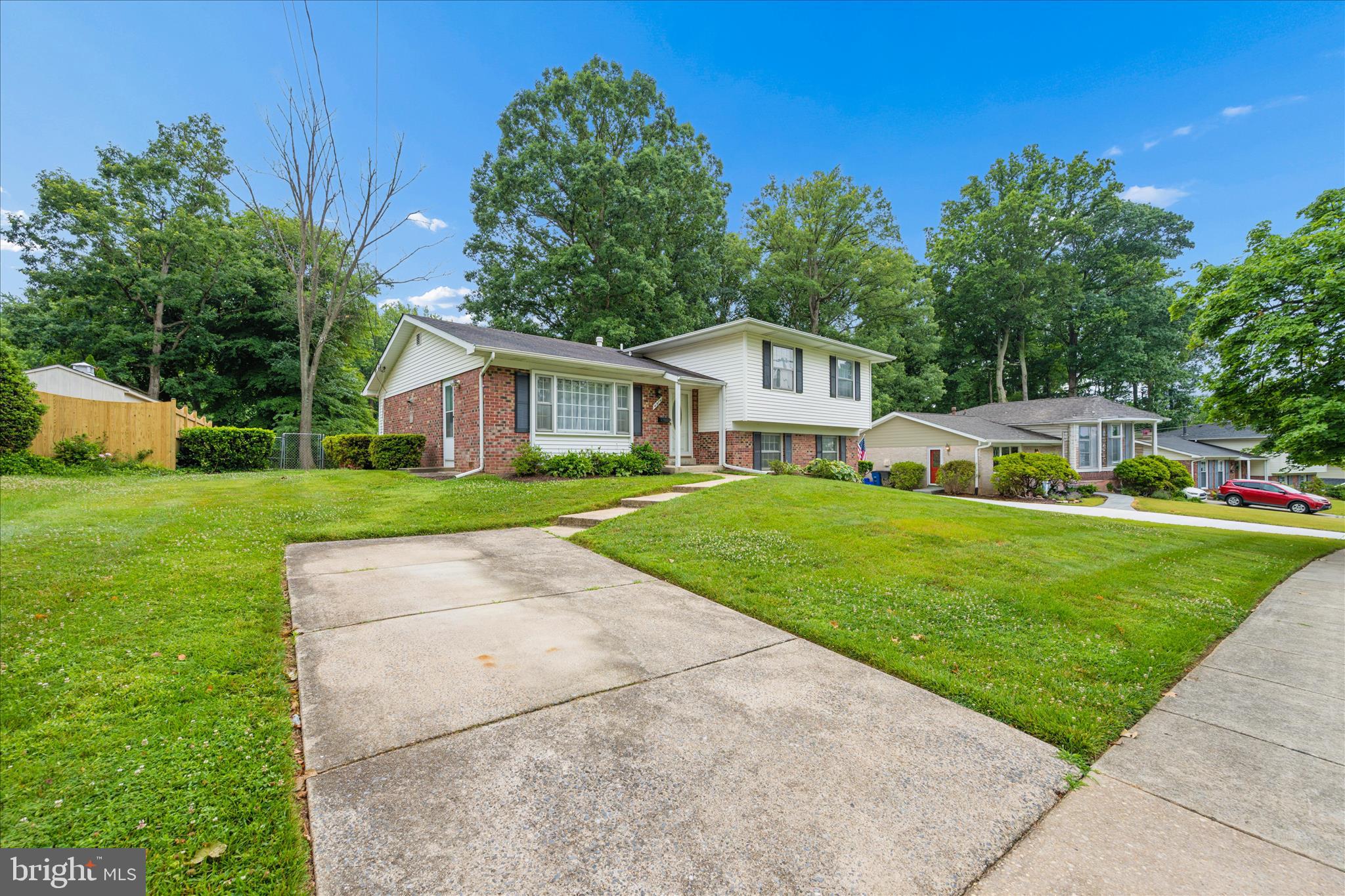 BEL PRE WOODS - Residential