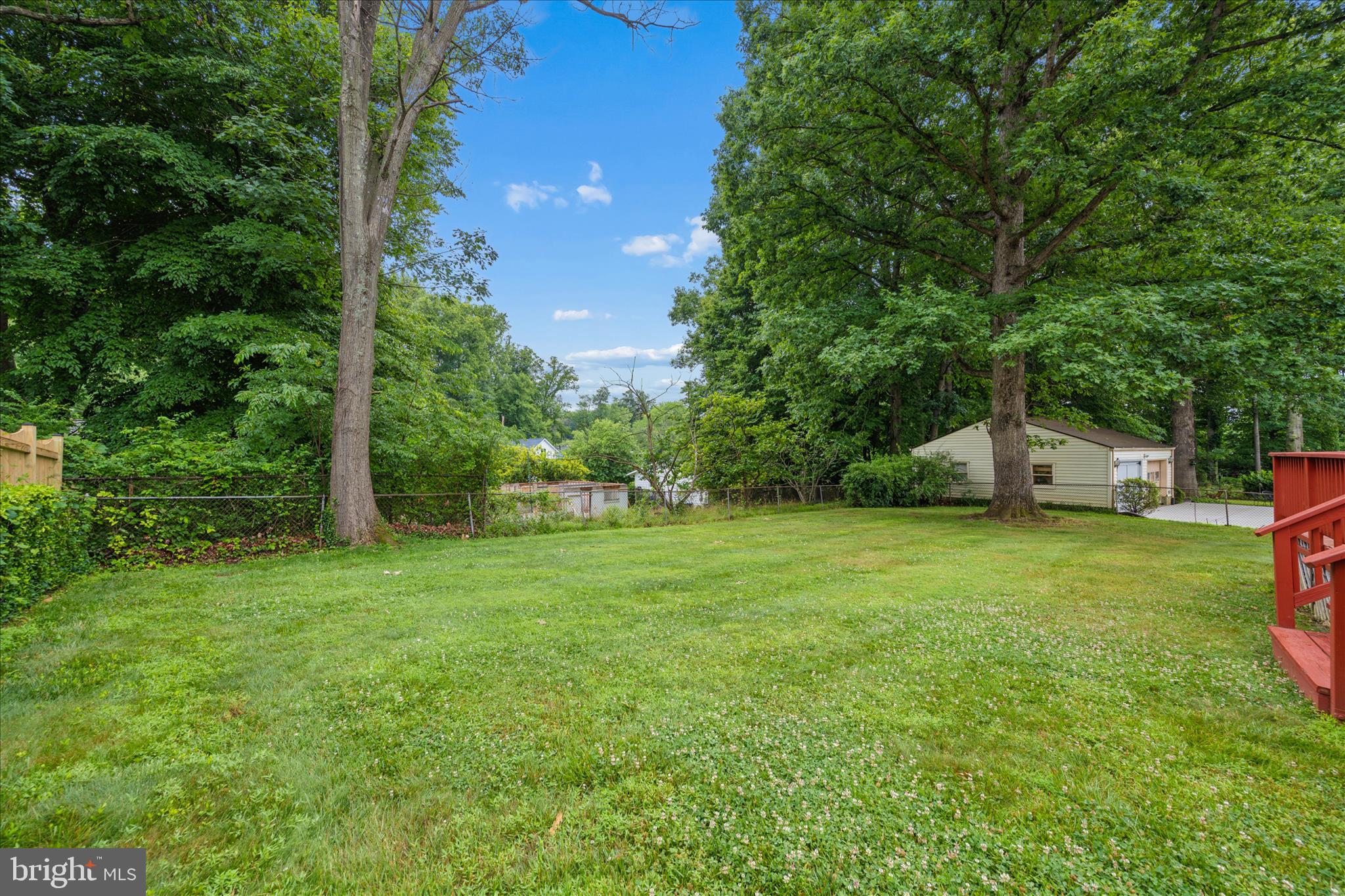 BEL PRE WOODS - Residential