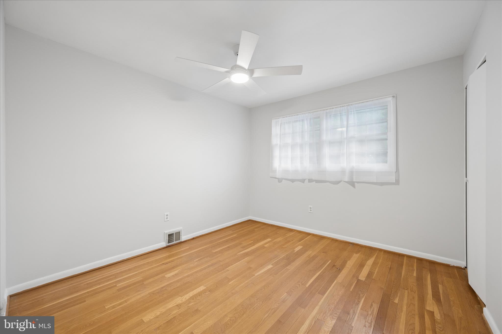 BEL PRE WOODS - Residential